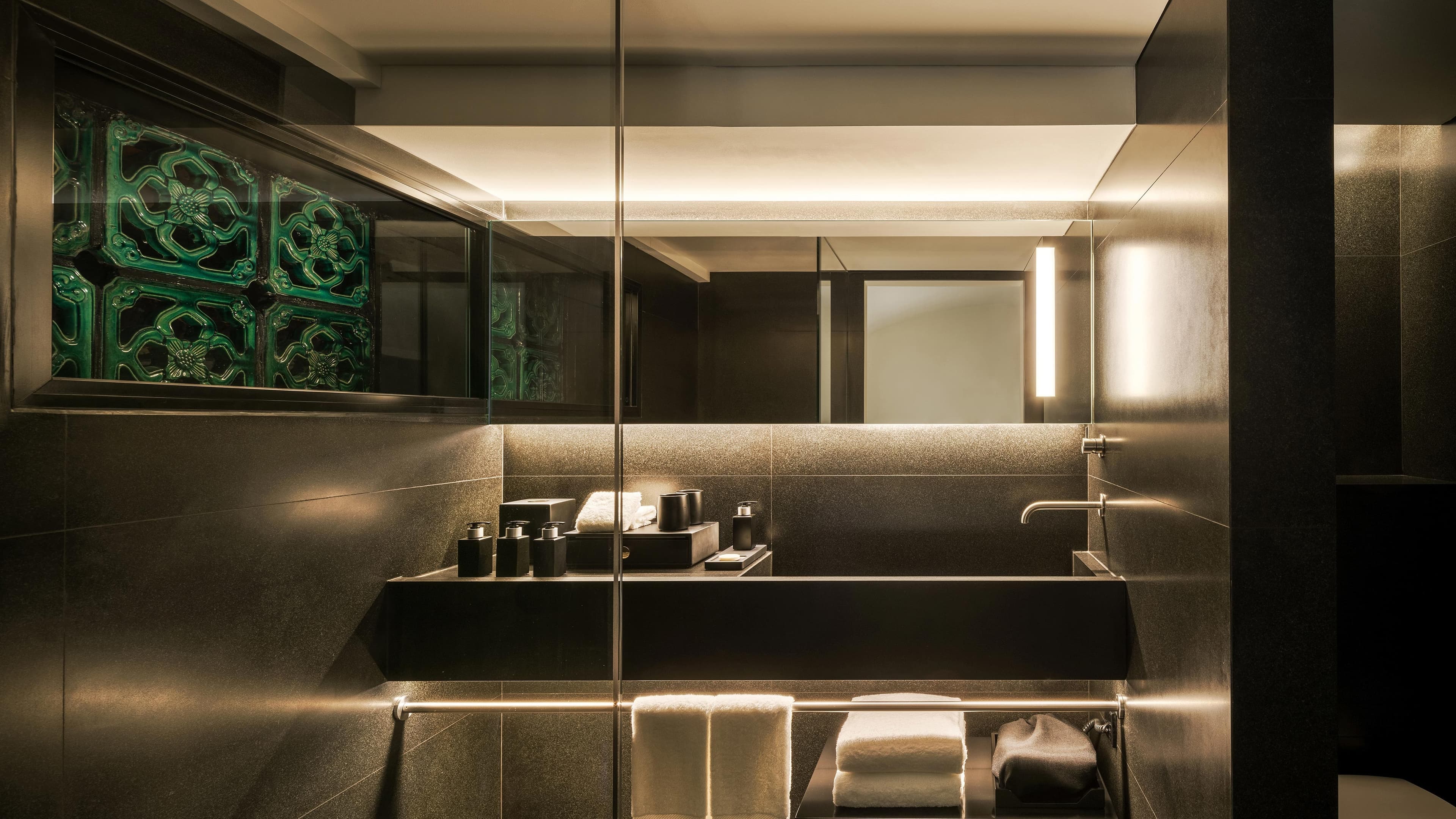 Shophouse Room - Image 3