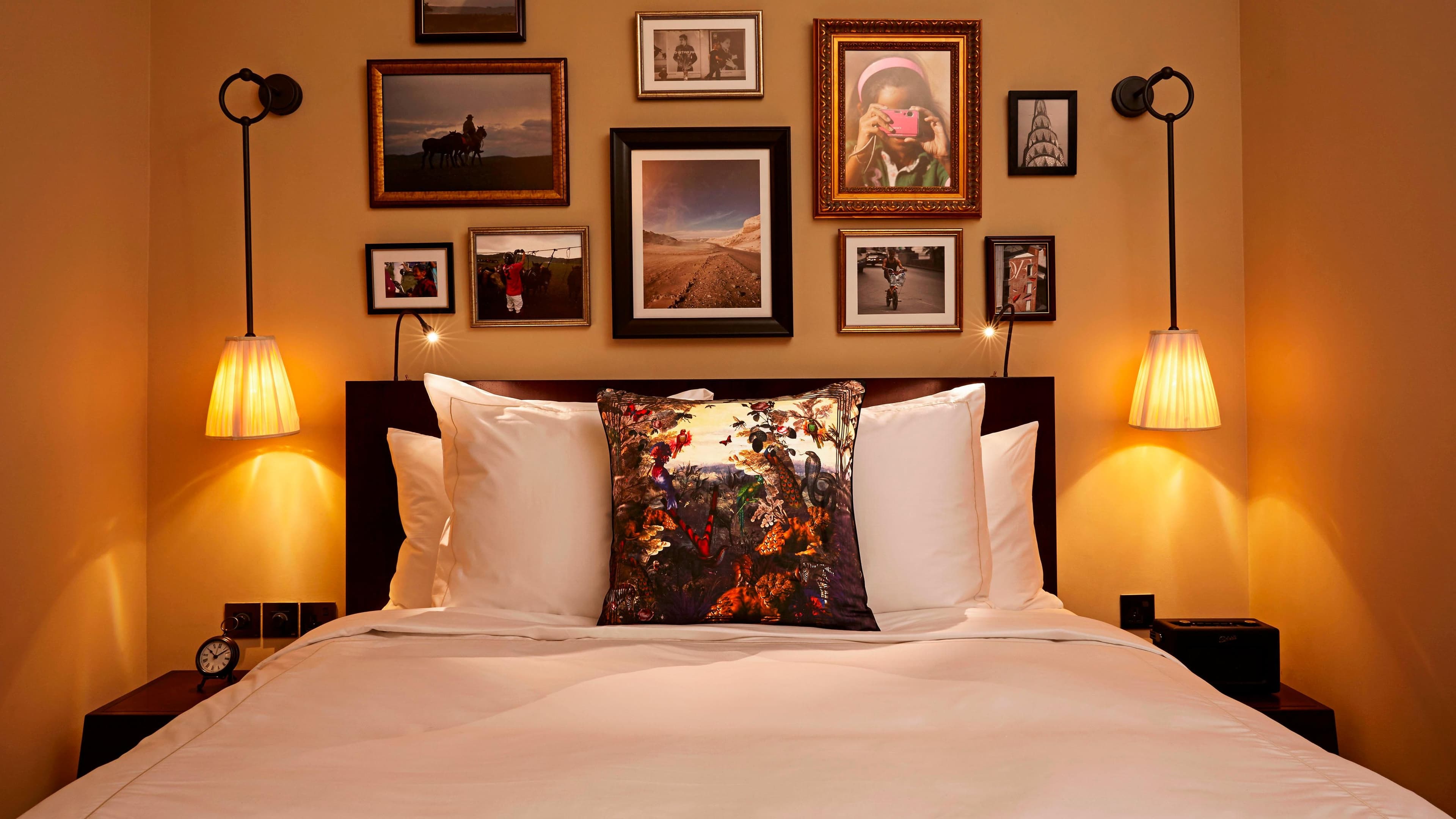 Classic King Room - Image 1
