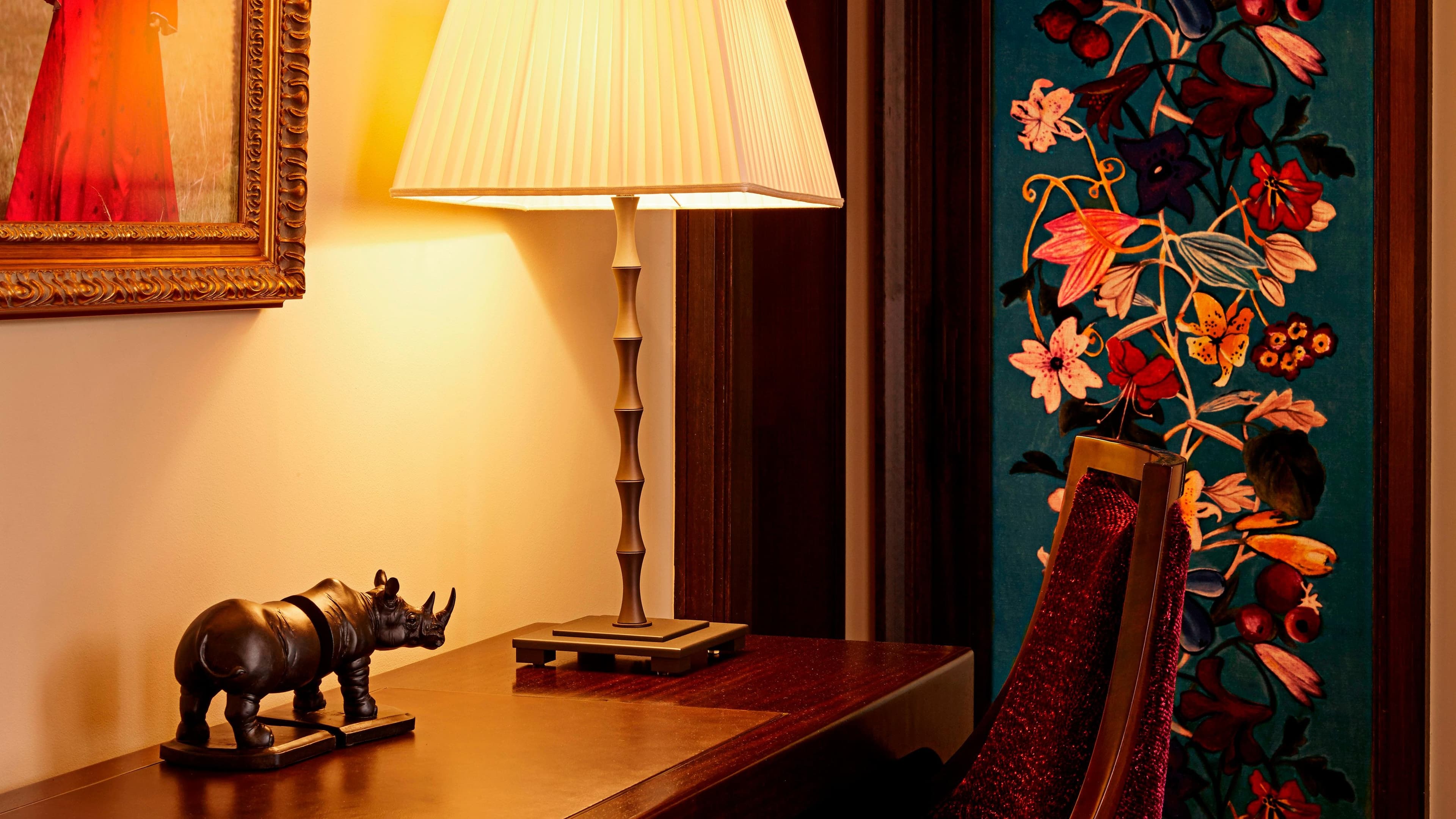 Classic King Room - Image 8
