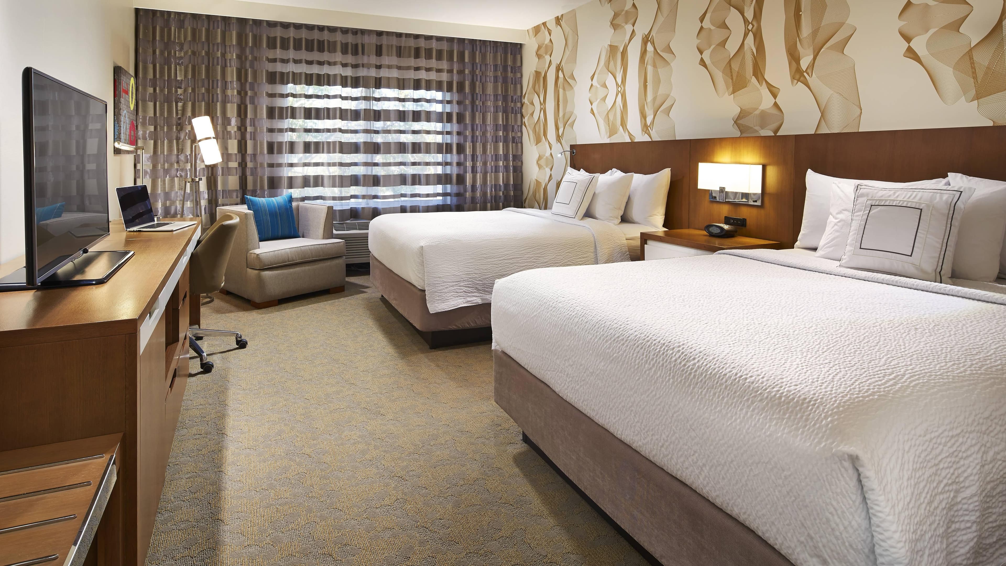 Queen/Queen Guest Room - Image 1