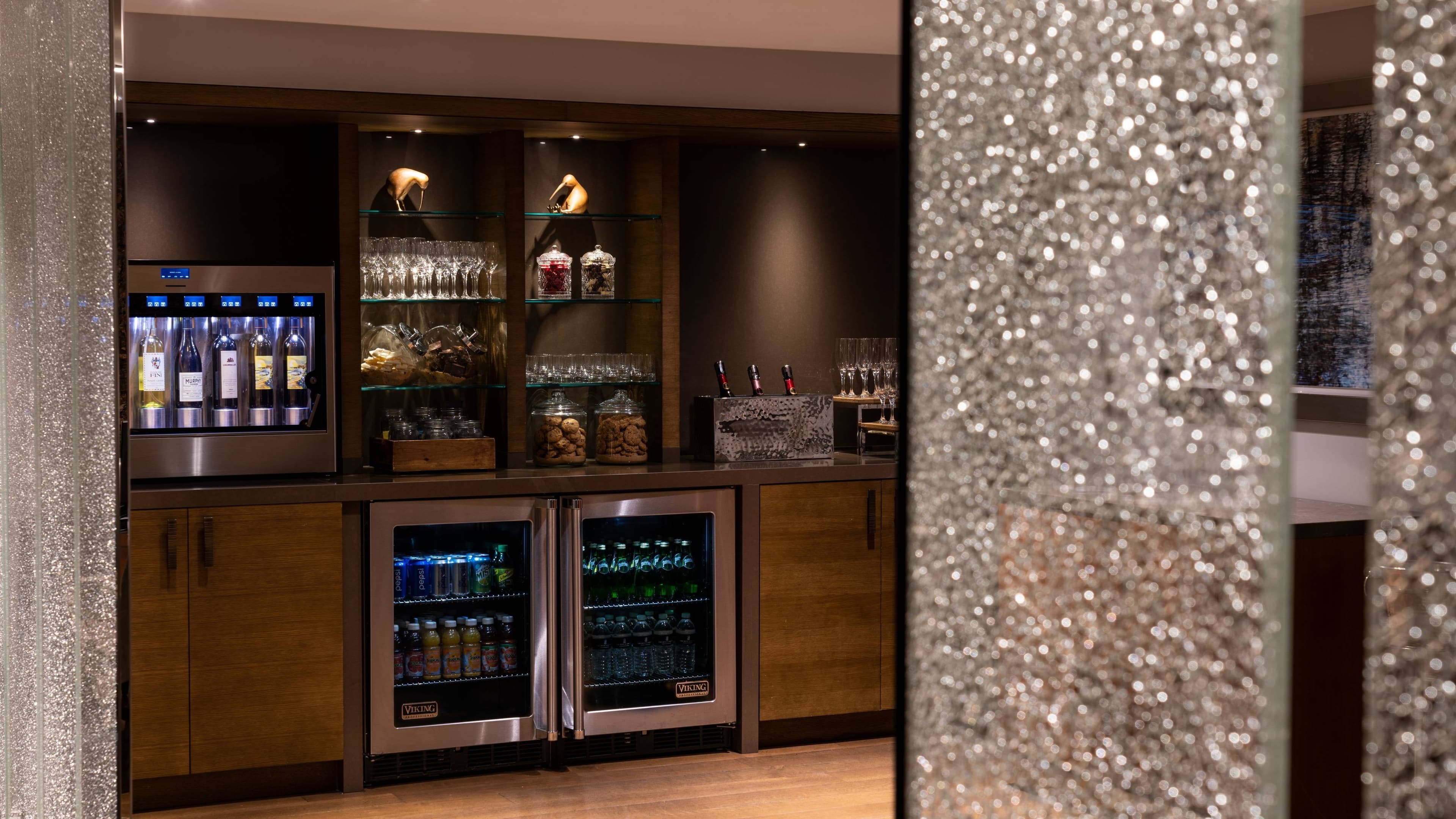 Club level - Image 12