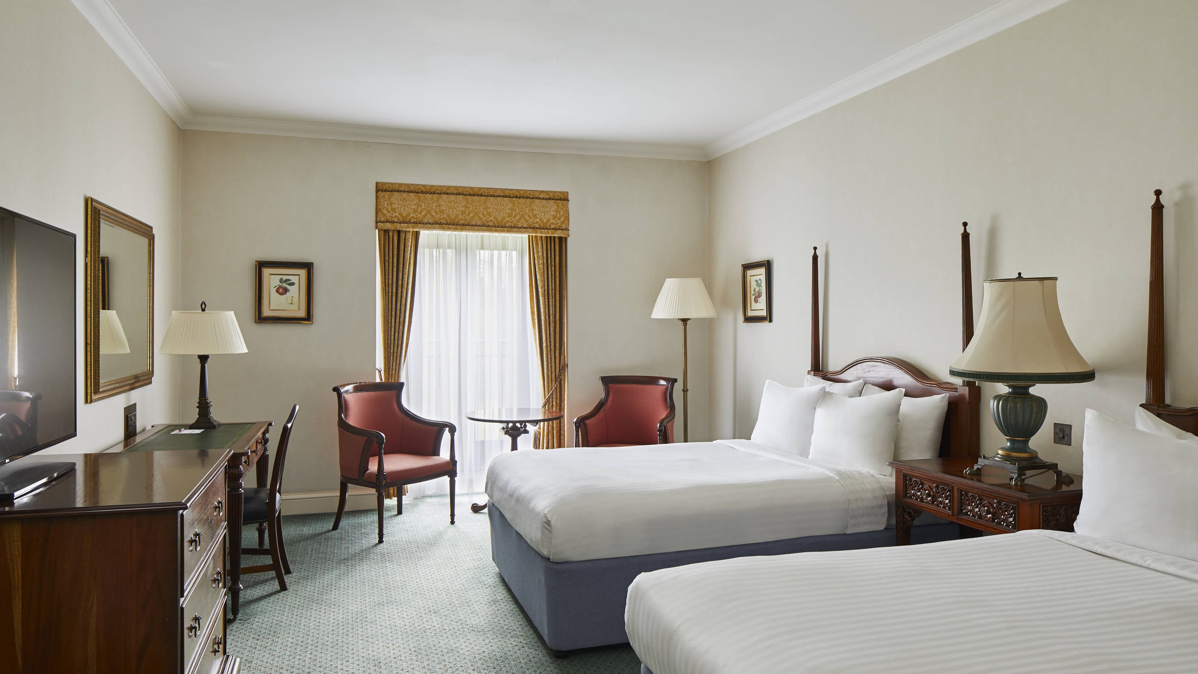 Hanbury Manor Marriott Hotel & Country Club - Image 5