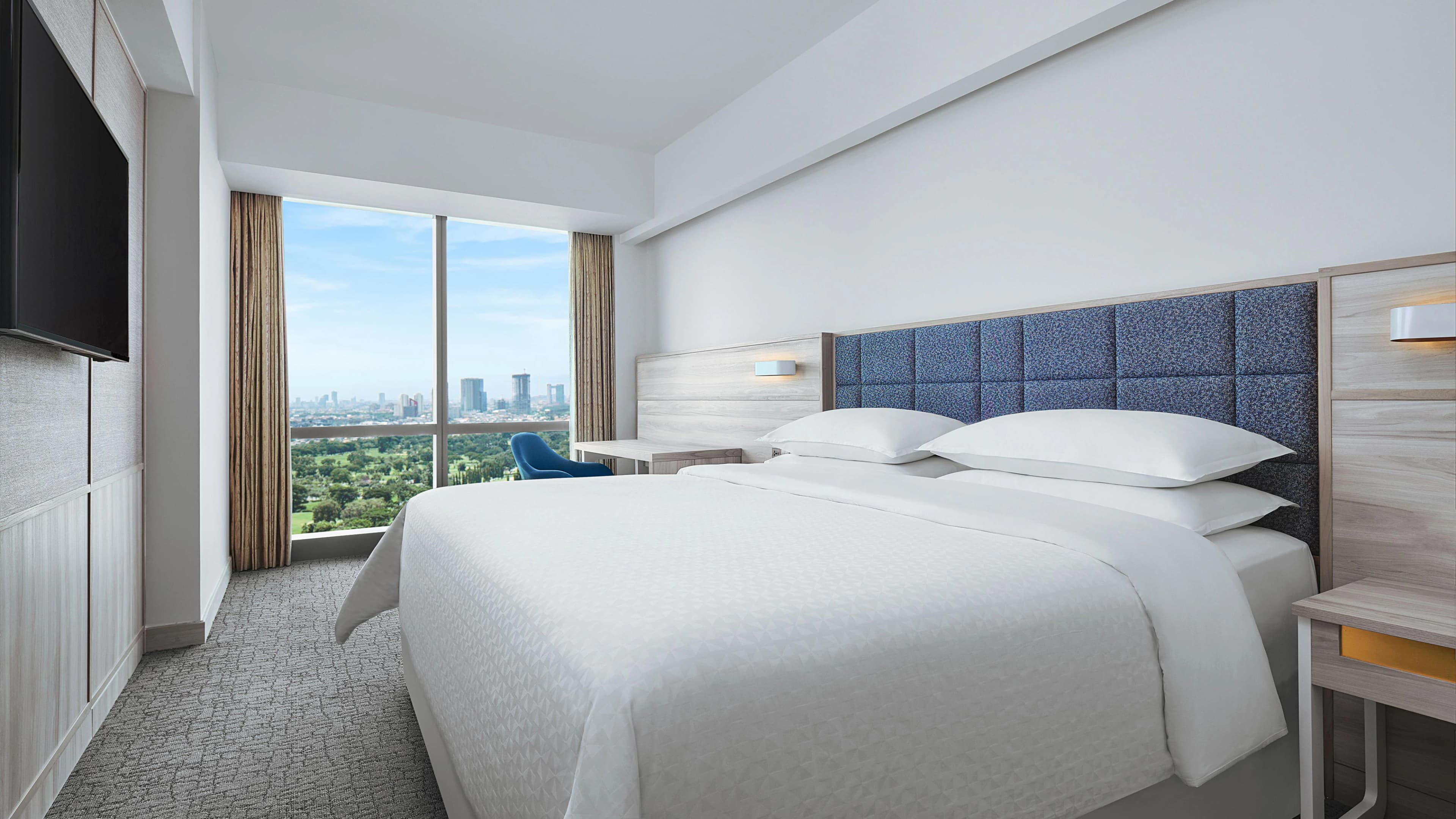 Four Points by Sheraton Surabaya, Pakuwon Indah - Image 4