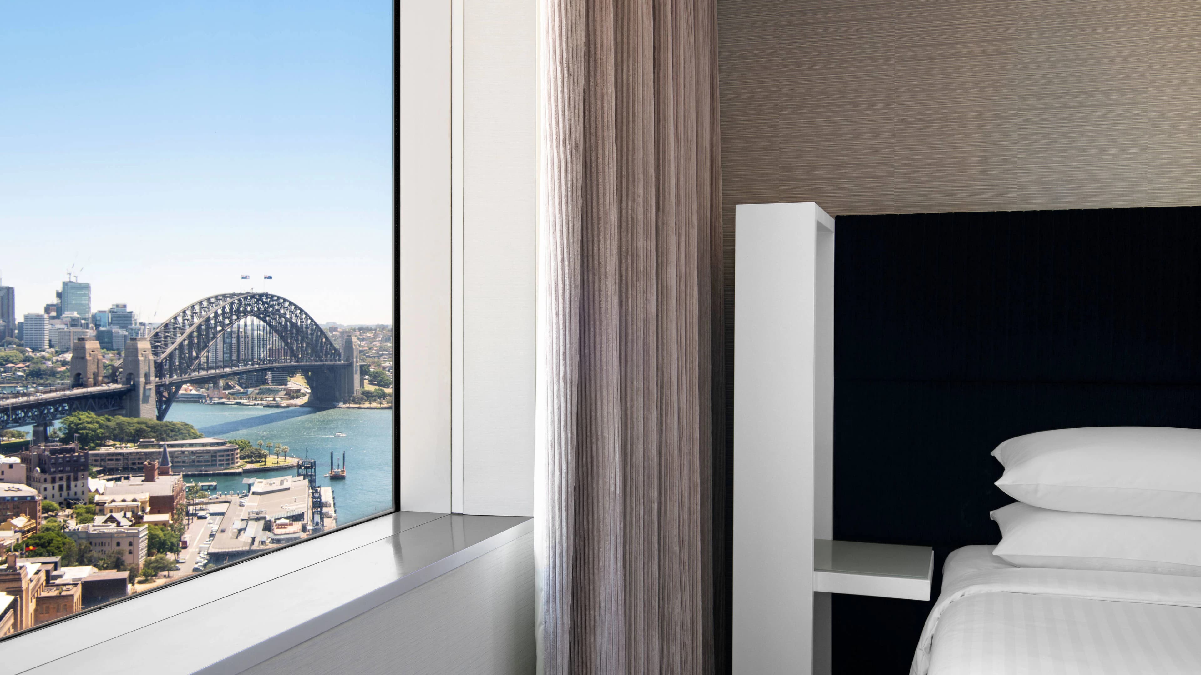 Sydney Harbour Marriott Hotel at Circular Quay - Image 3