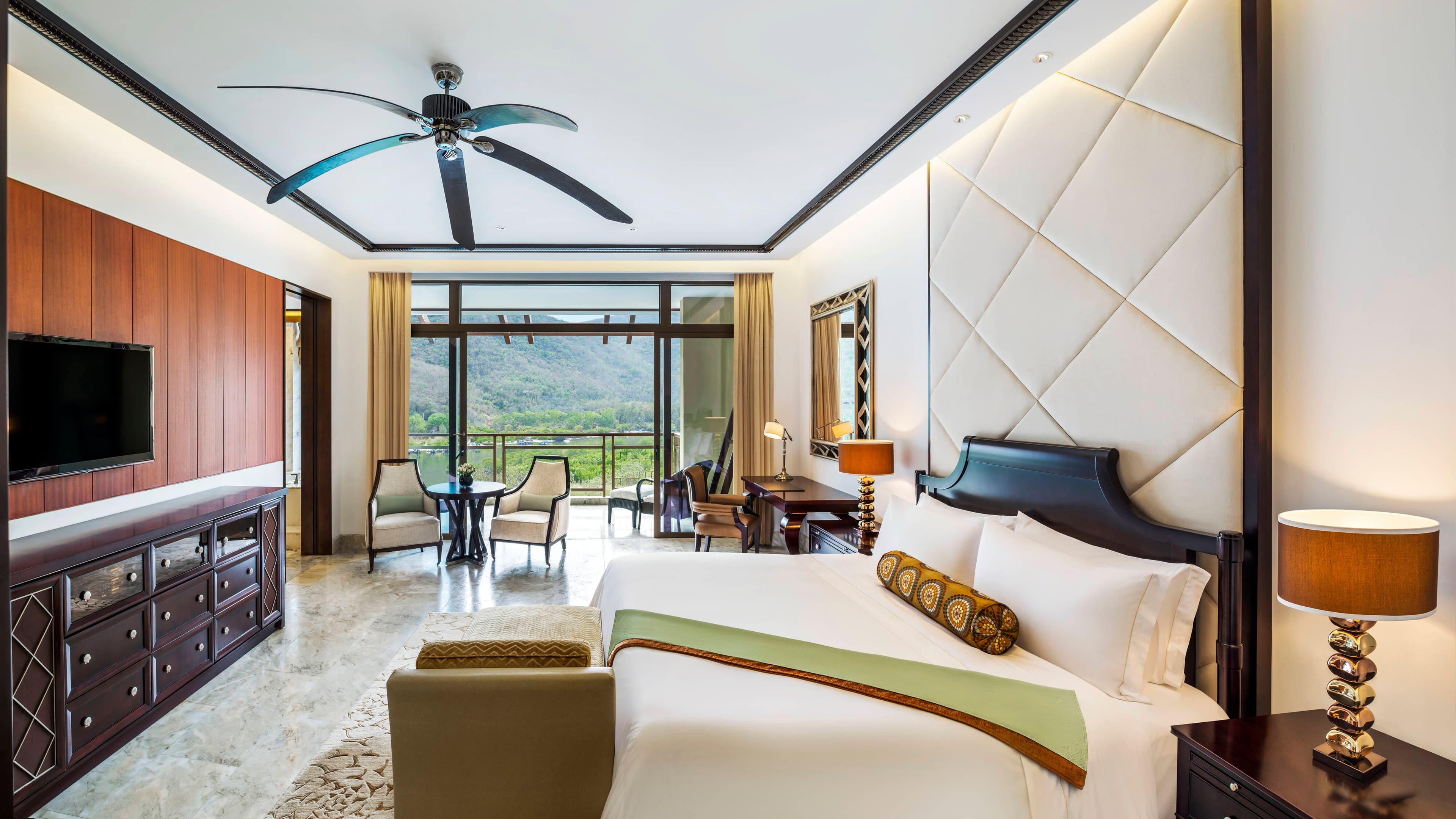 The St. Regis Sanya Yalong Bay Resort - Image 2