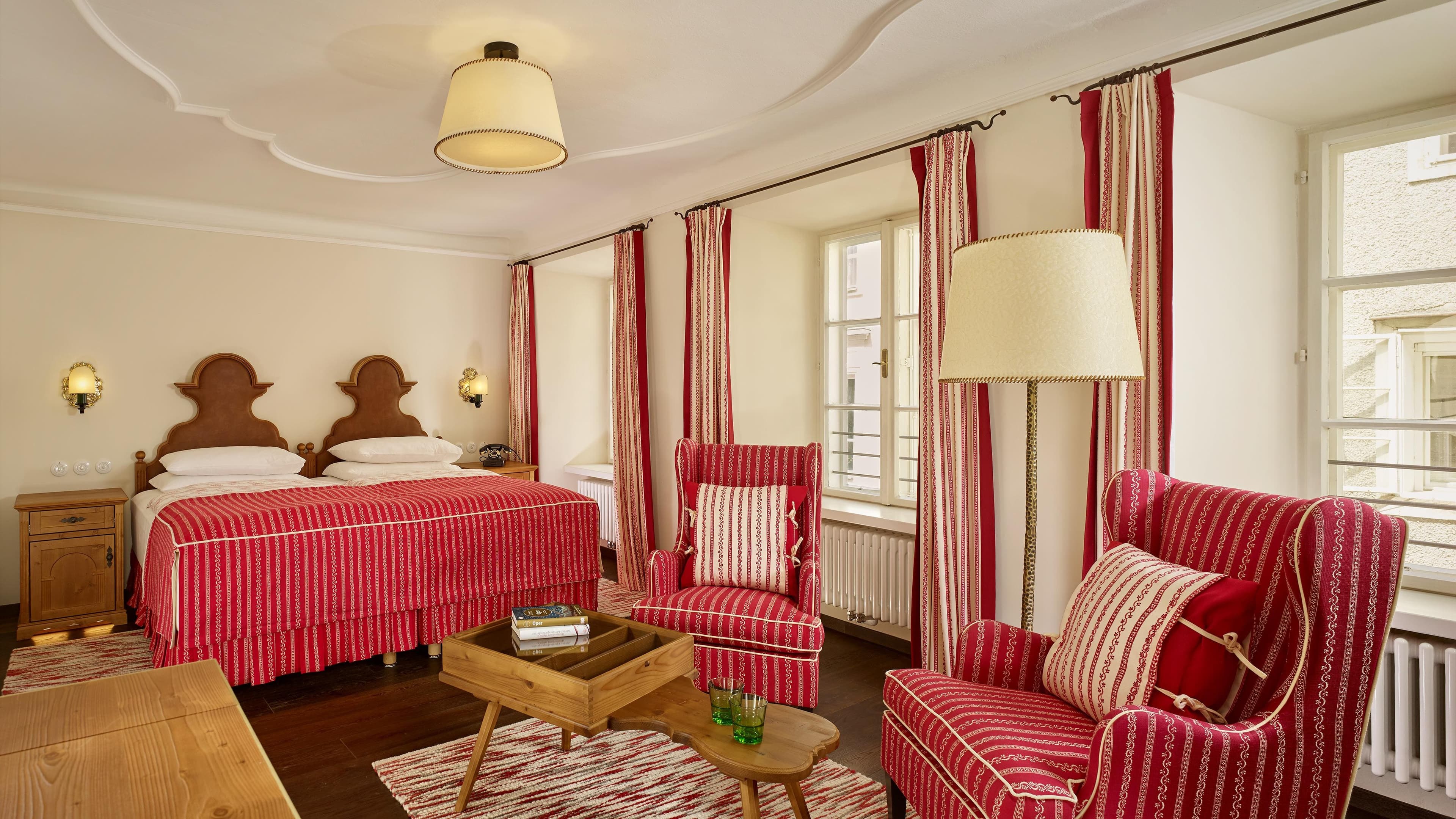 Deluxe Room - Image 1