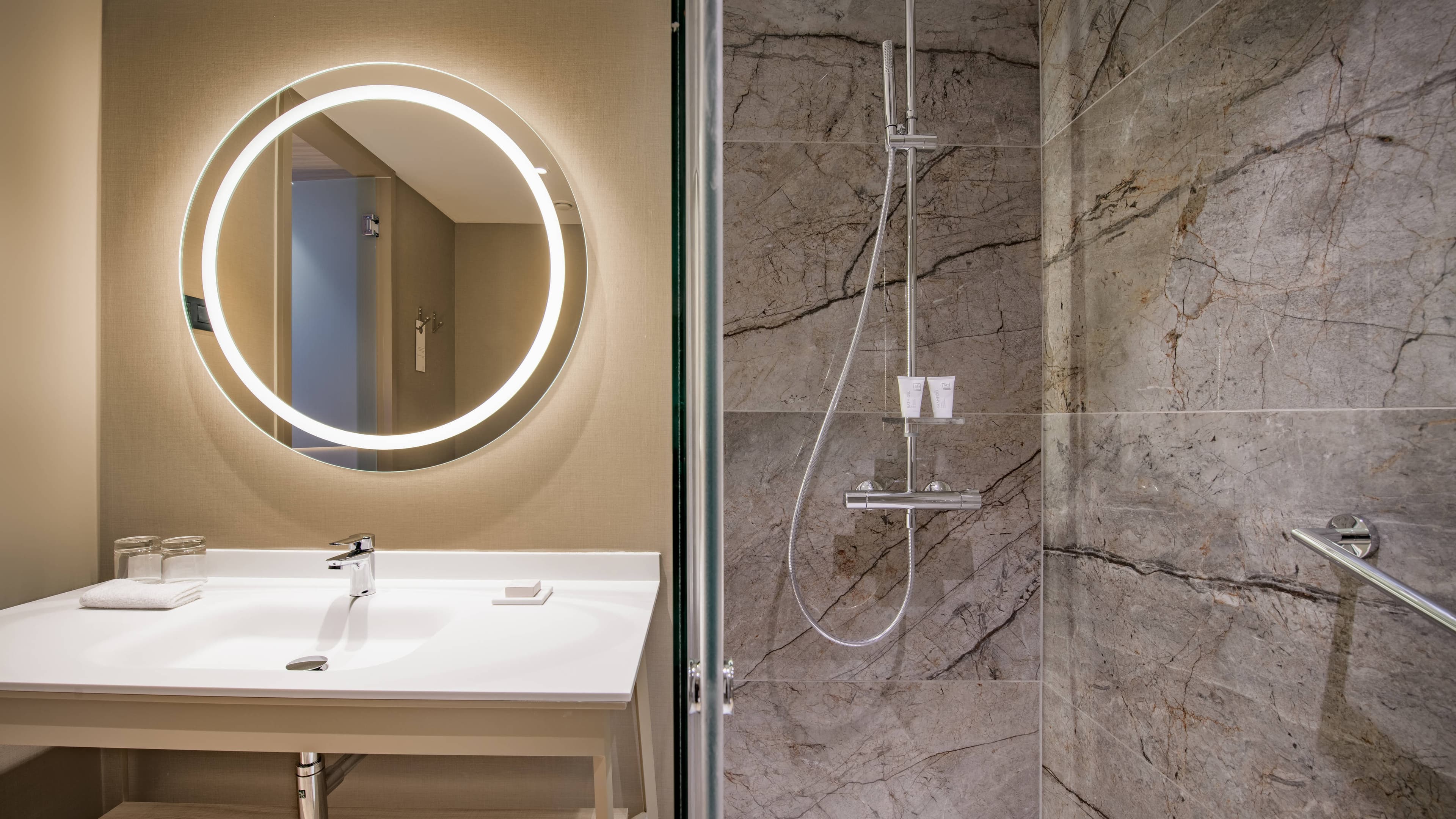 Standard King - Image 5