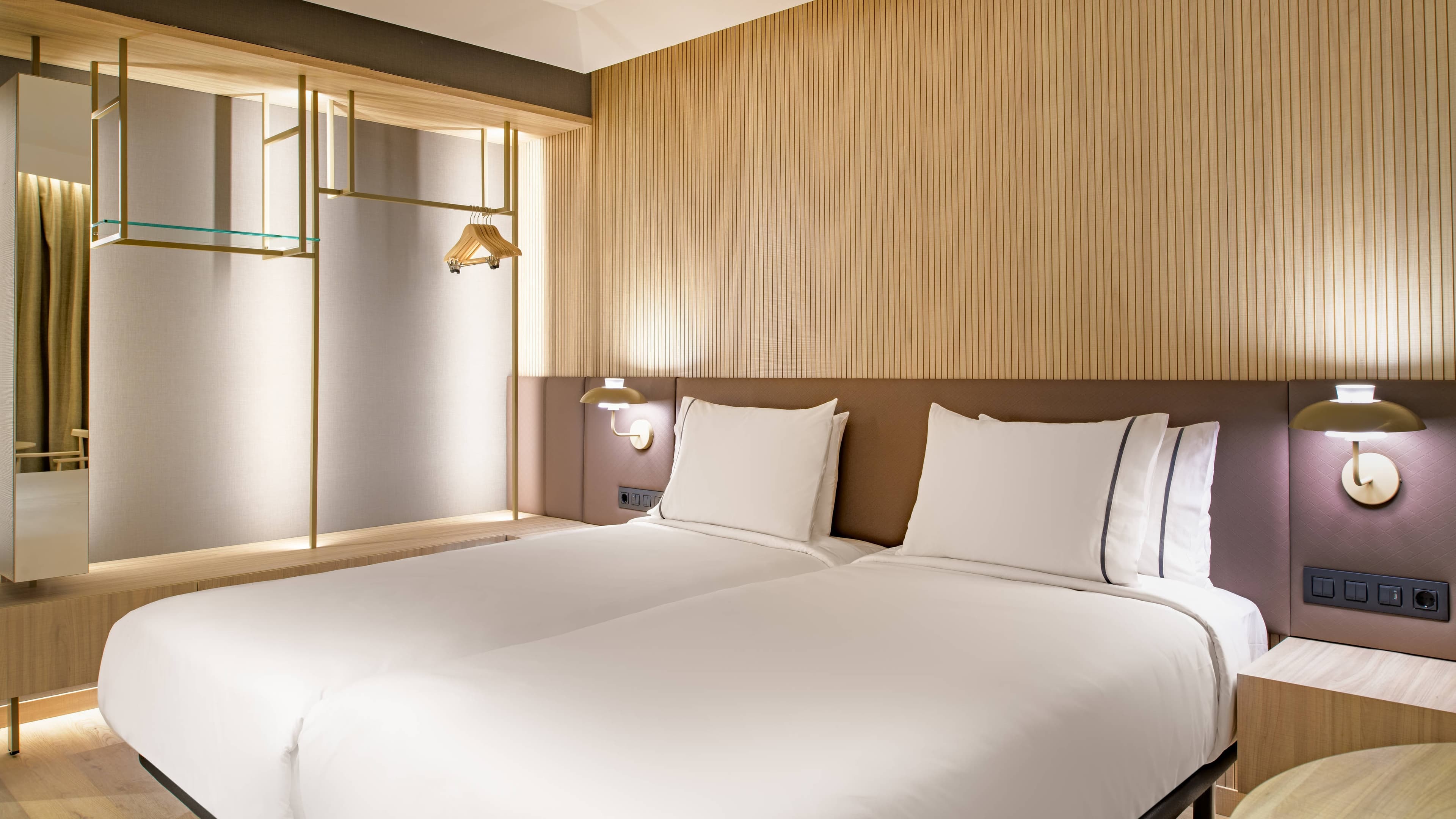 Standard Twin - Image 2