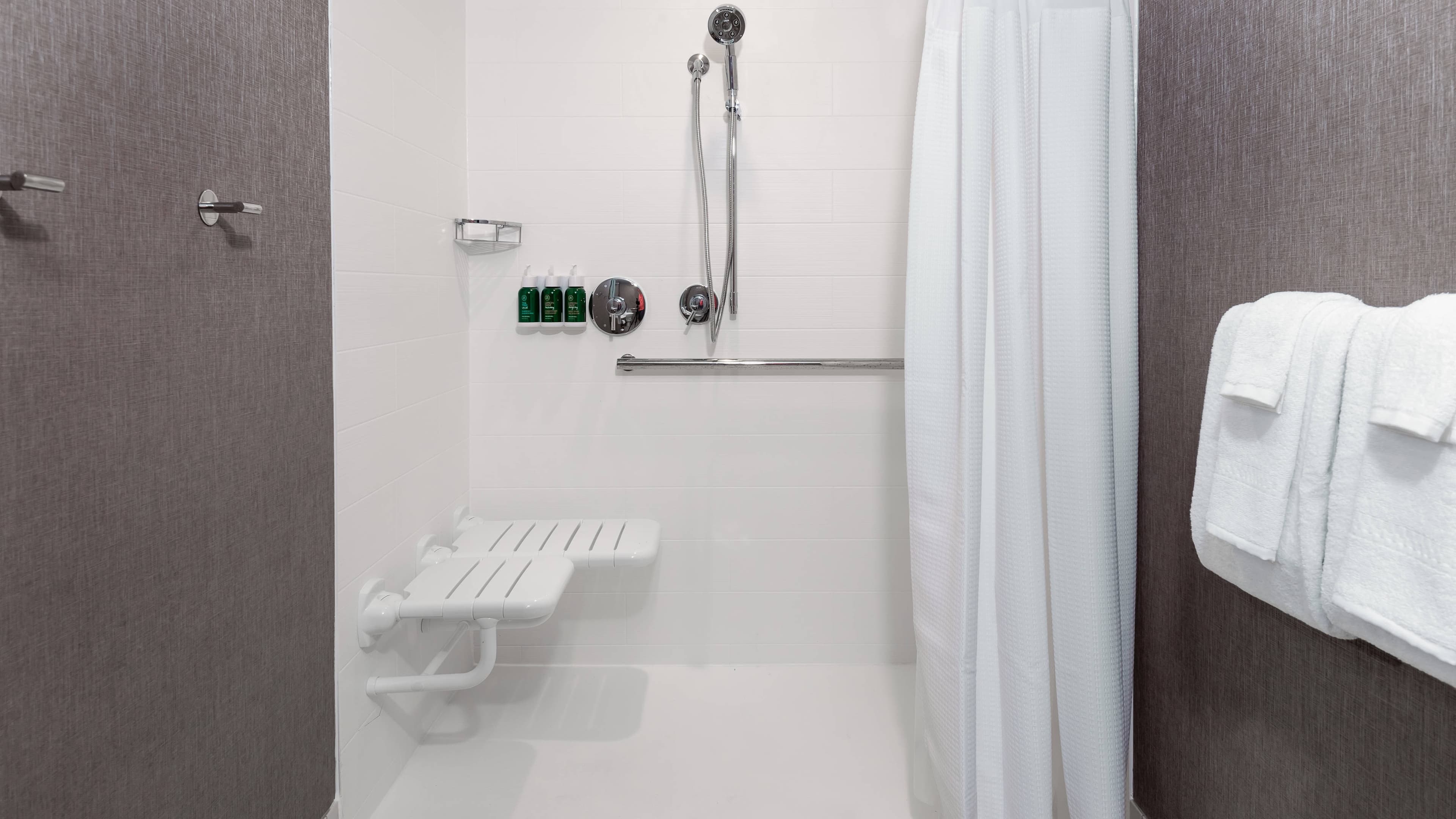 Suite - Image 7