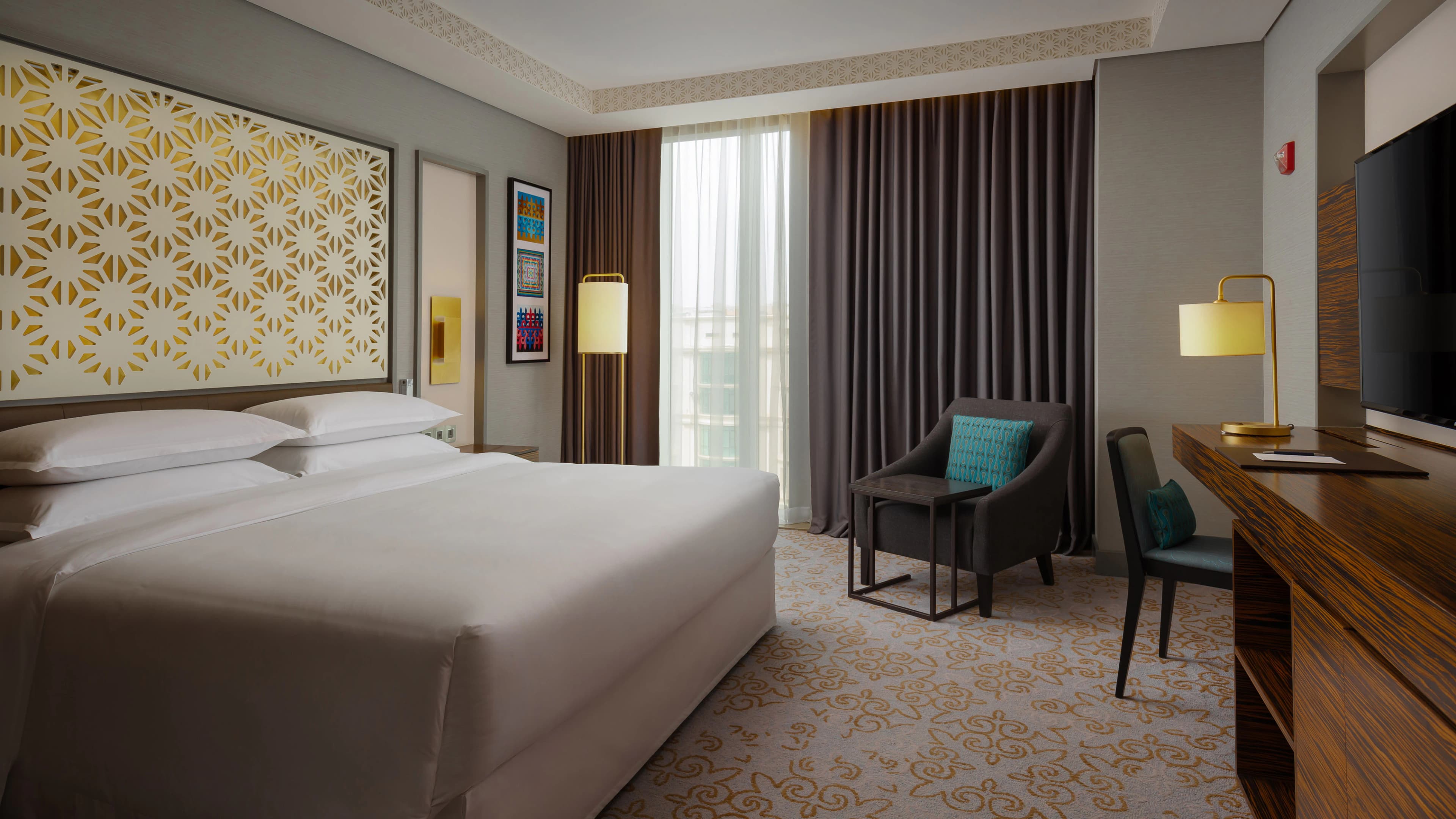Deluxe Room - Image 9