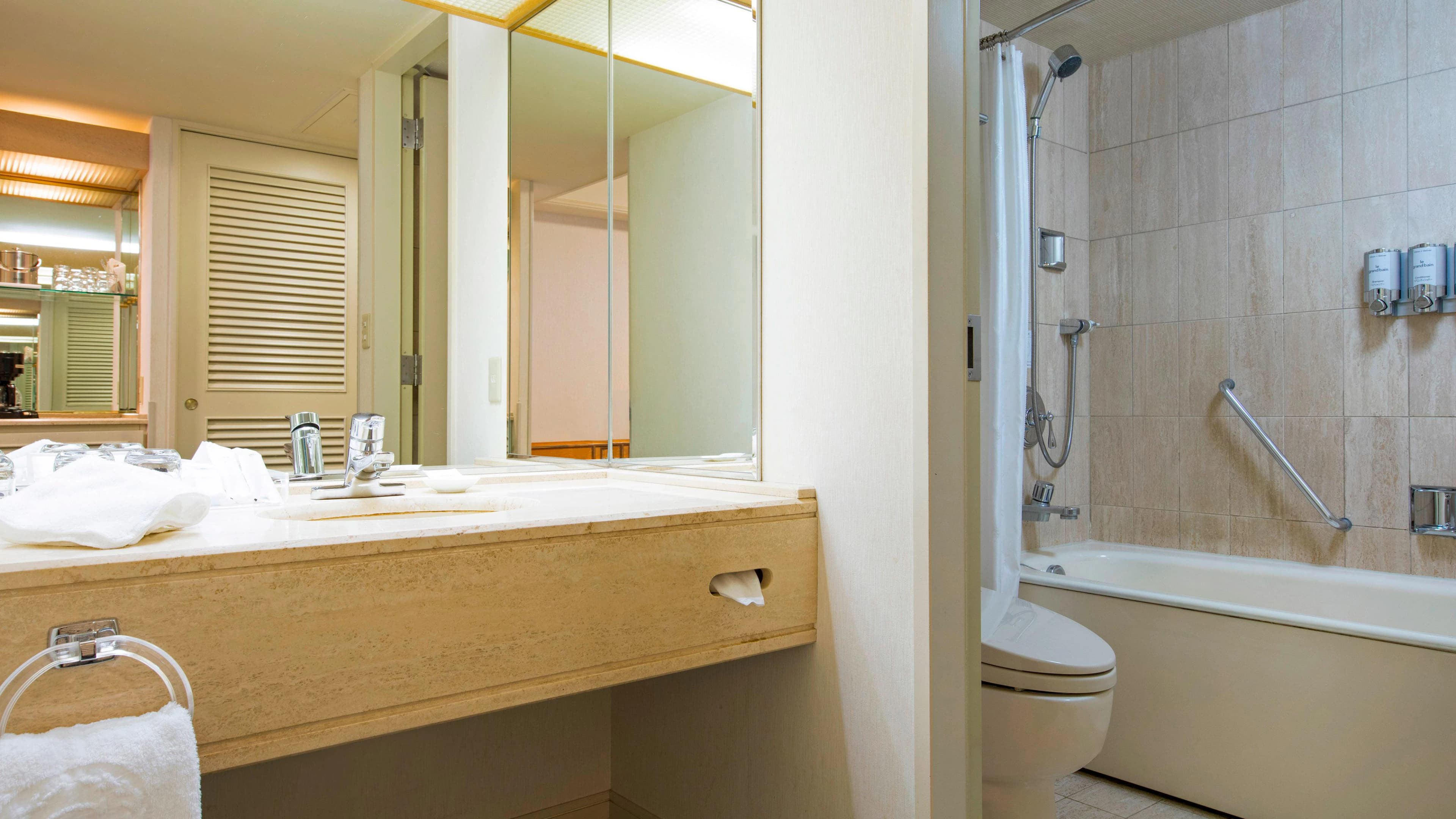 Standard 2 Beds - Image 6