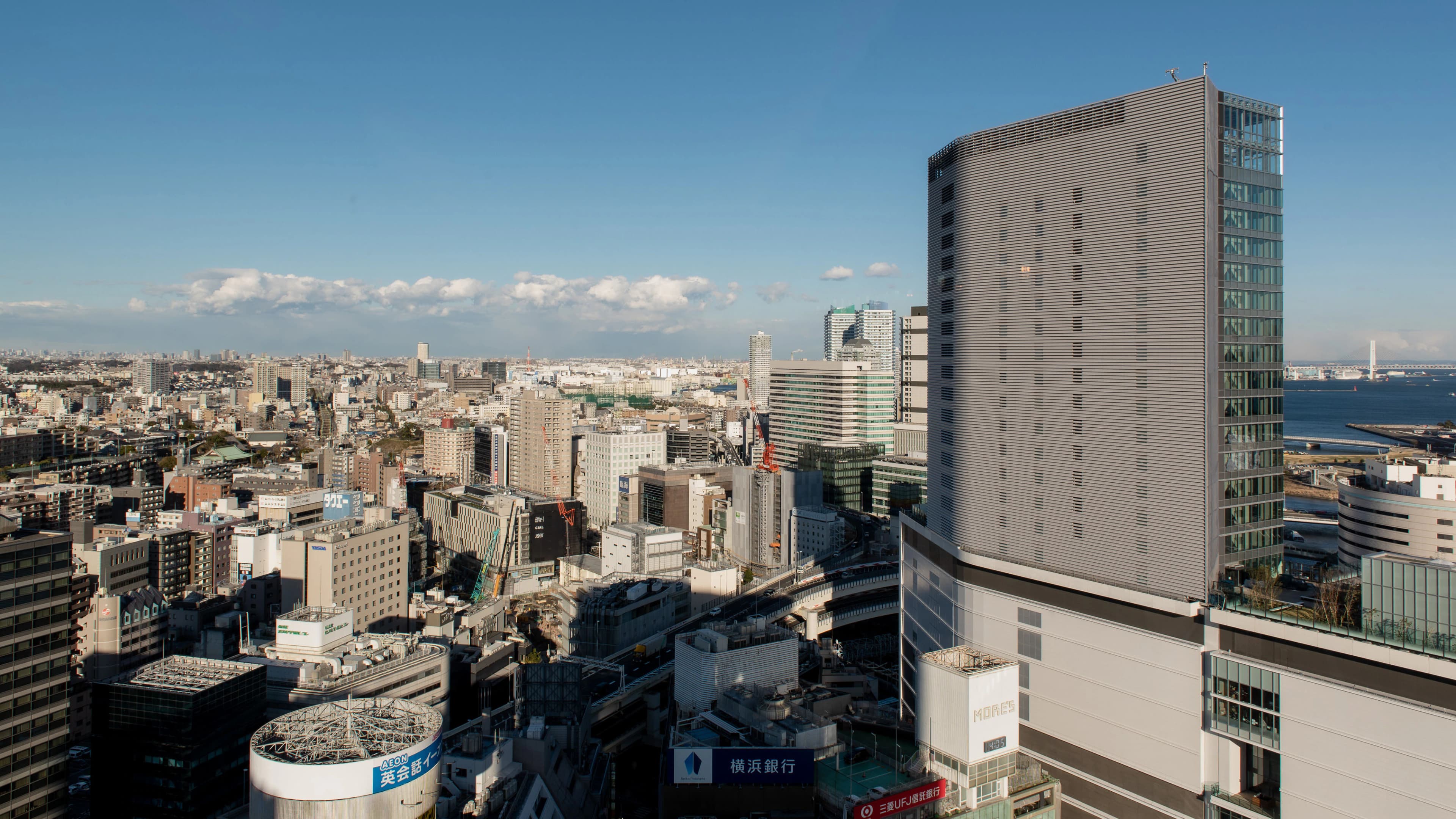 Yokohama Bay Sheraton Hotel & Towers - Image 3
