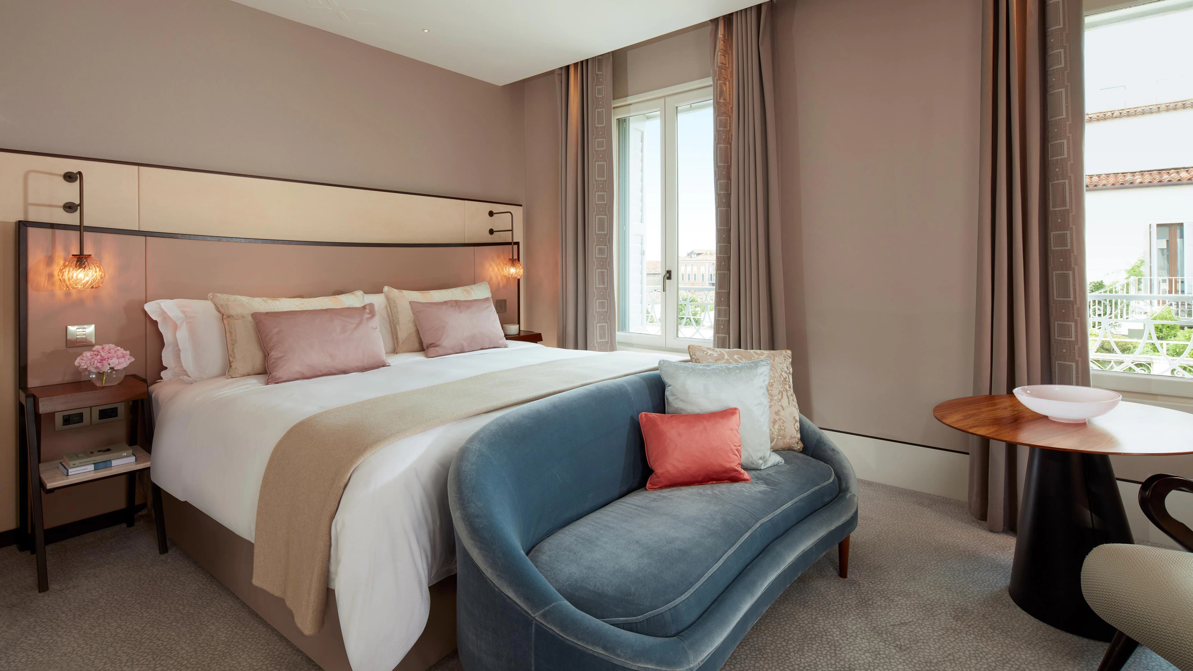 Partial Canal View Room - Image 7