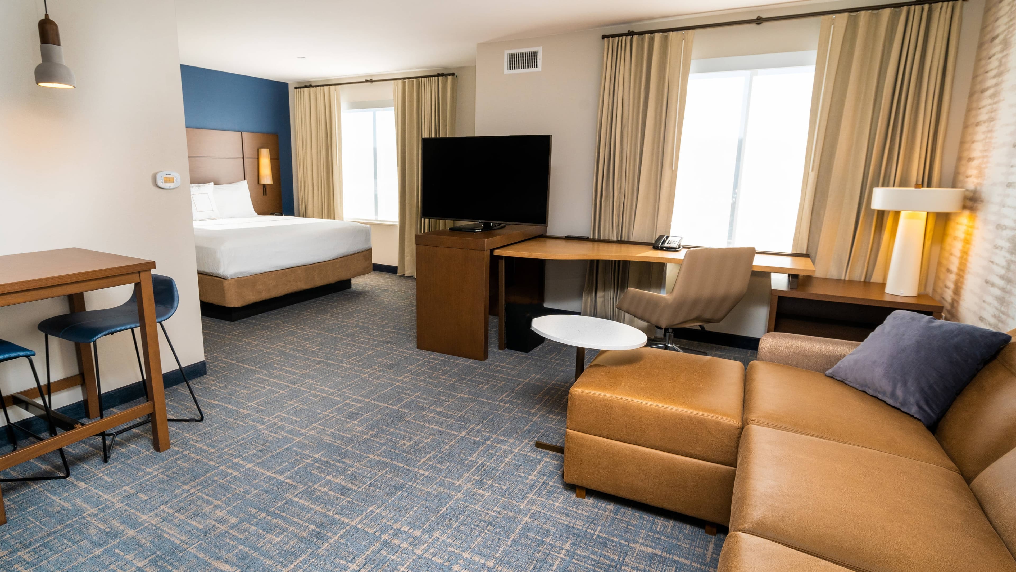 Studio Suite - Image 1