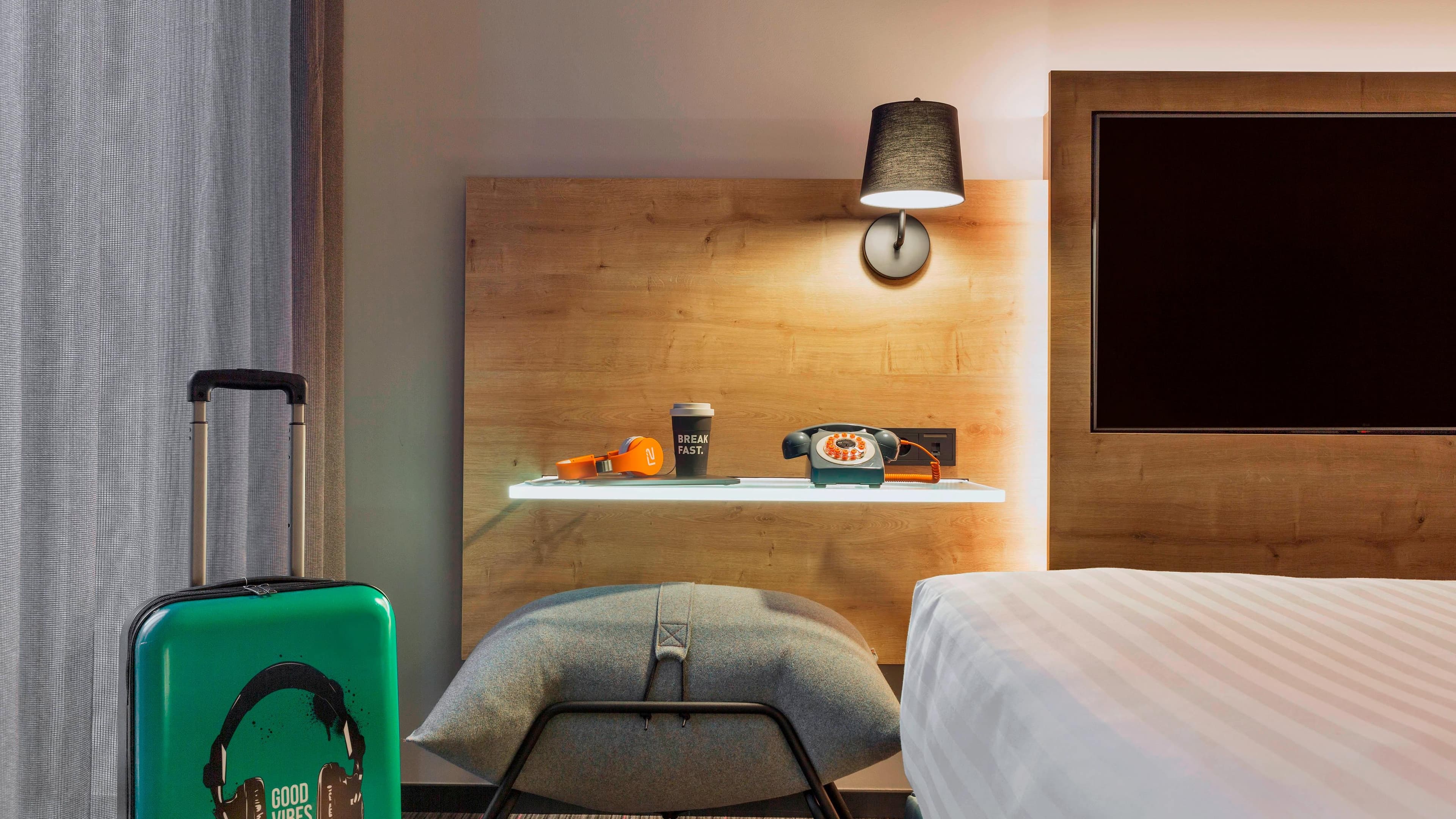 Moxy Sleeper - Image 1