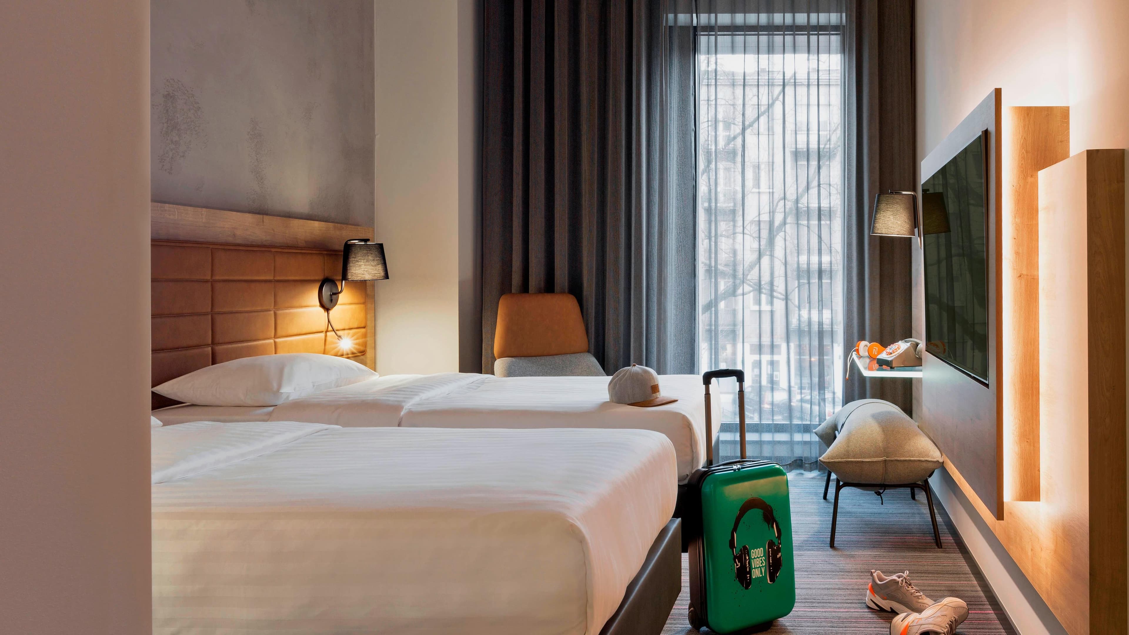 Moxy Sleeper - Image 3