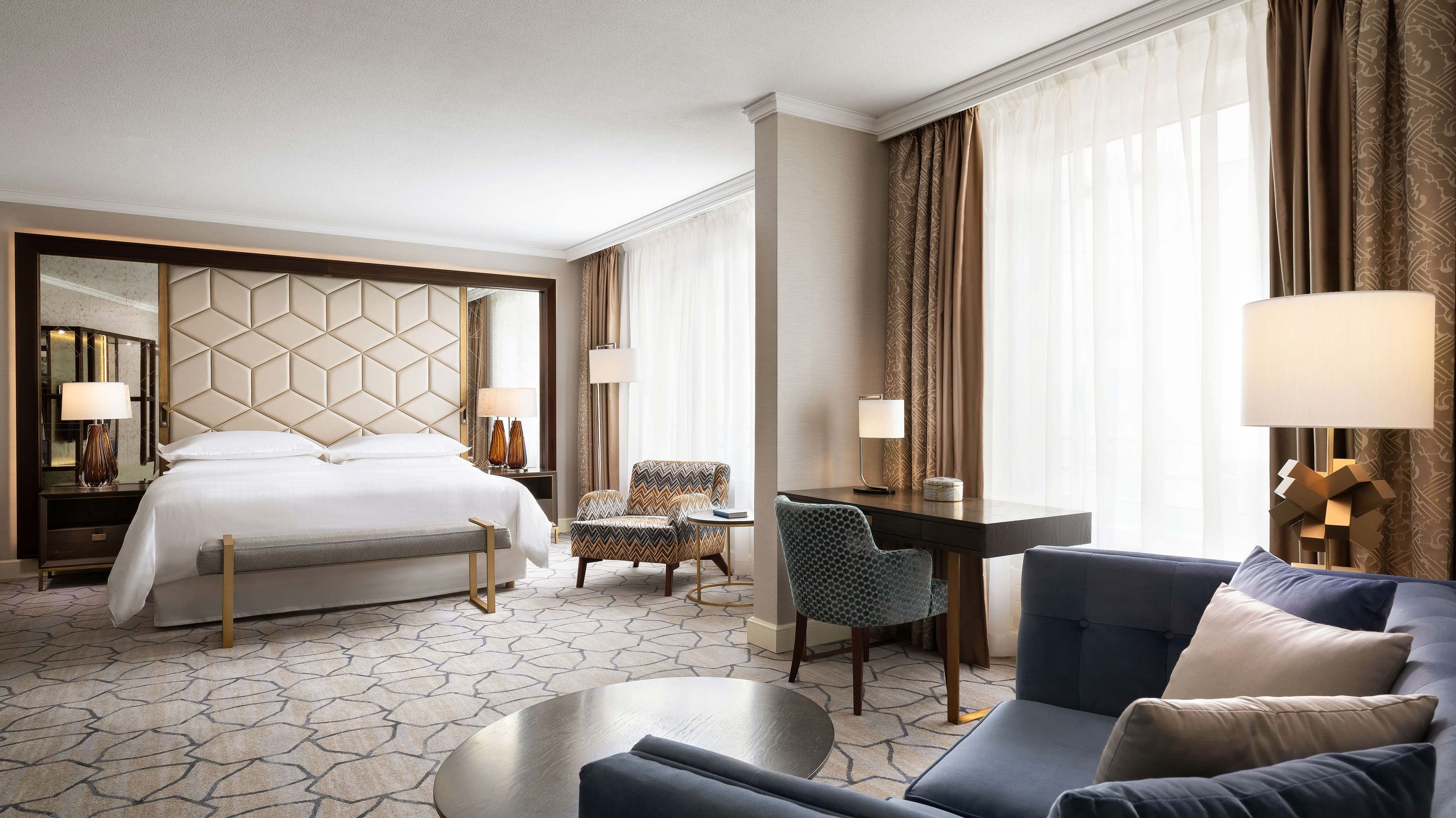 Sheraton Grand Warsaw - Image 2