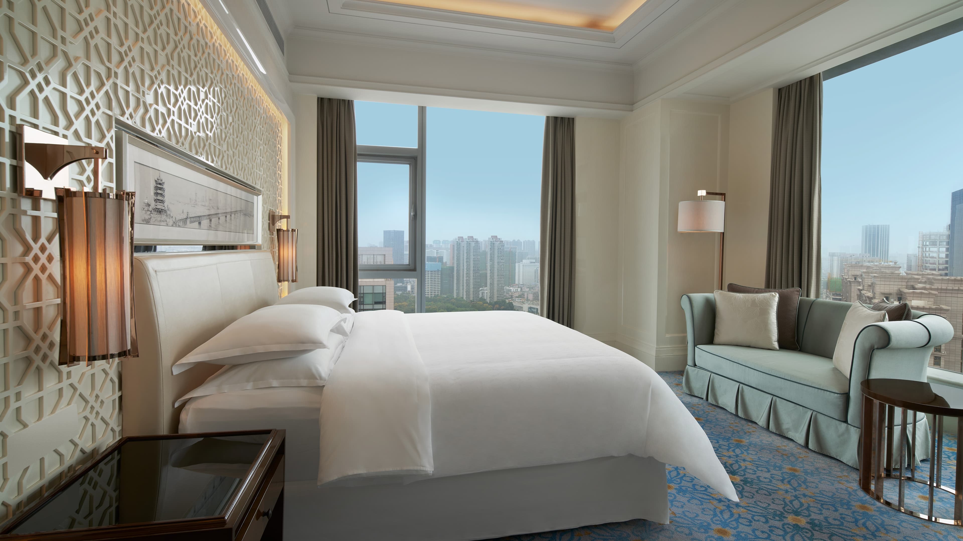 Sheraton Grand Wuhan Hankou Hotel - Image 5