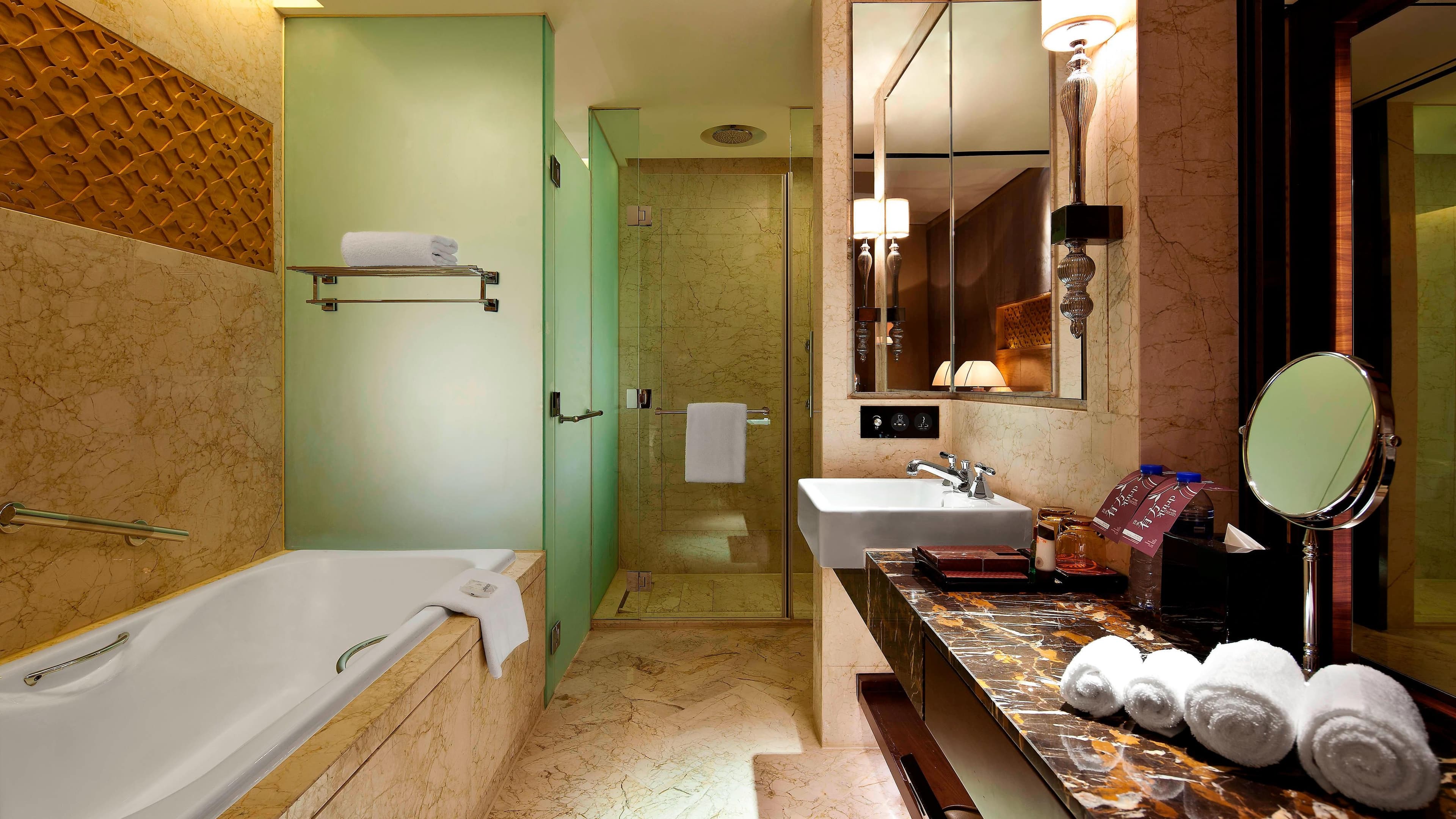 Sheraton Xi'an North City Hotel - Image 5