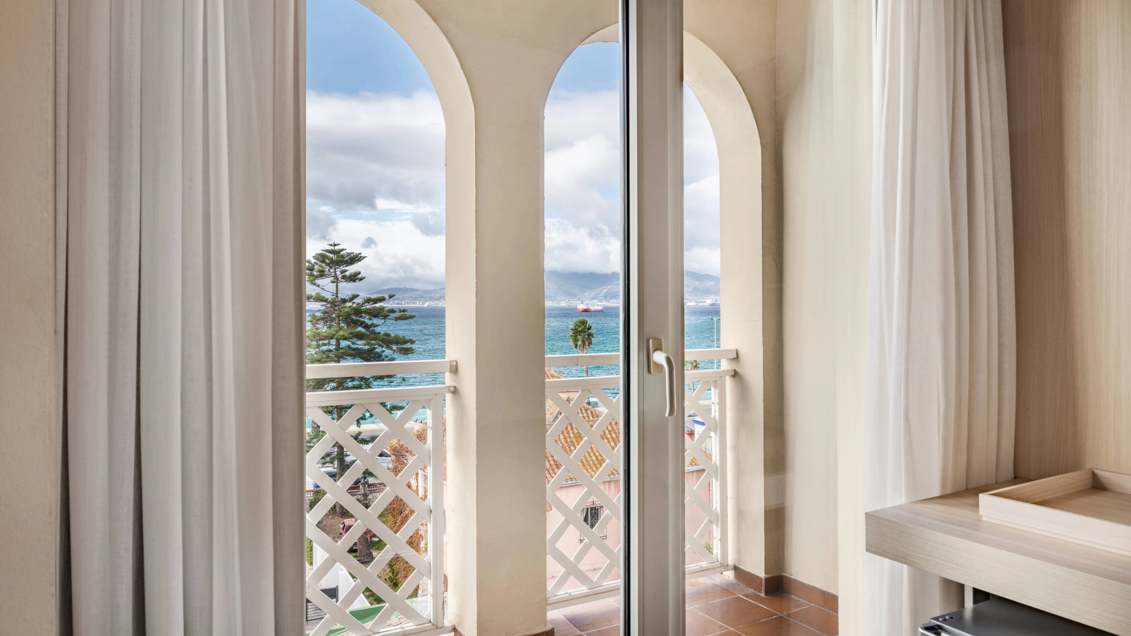 Standard Twin Pool View - Image 7