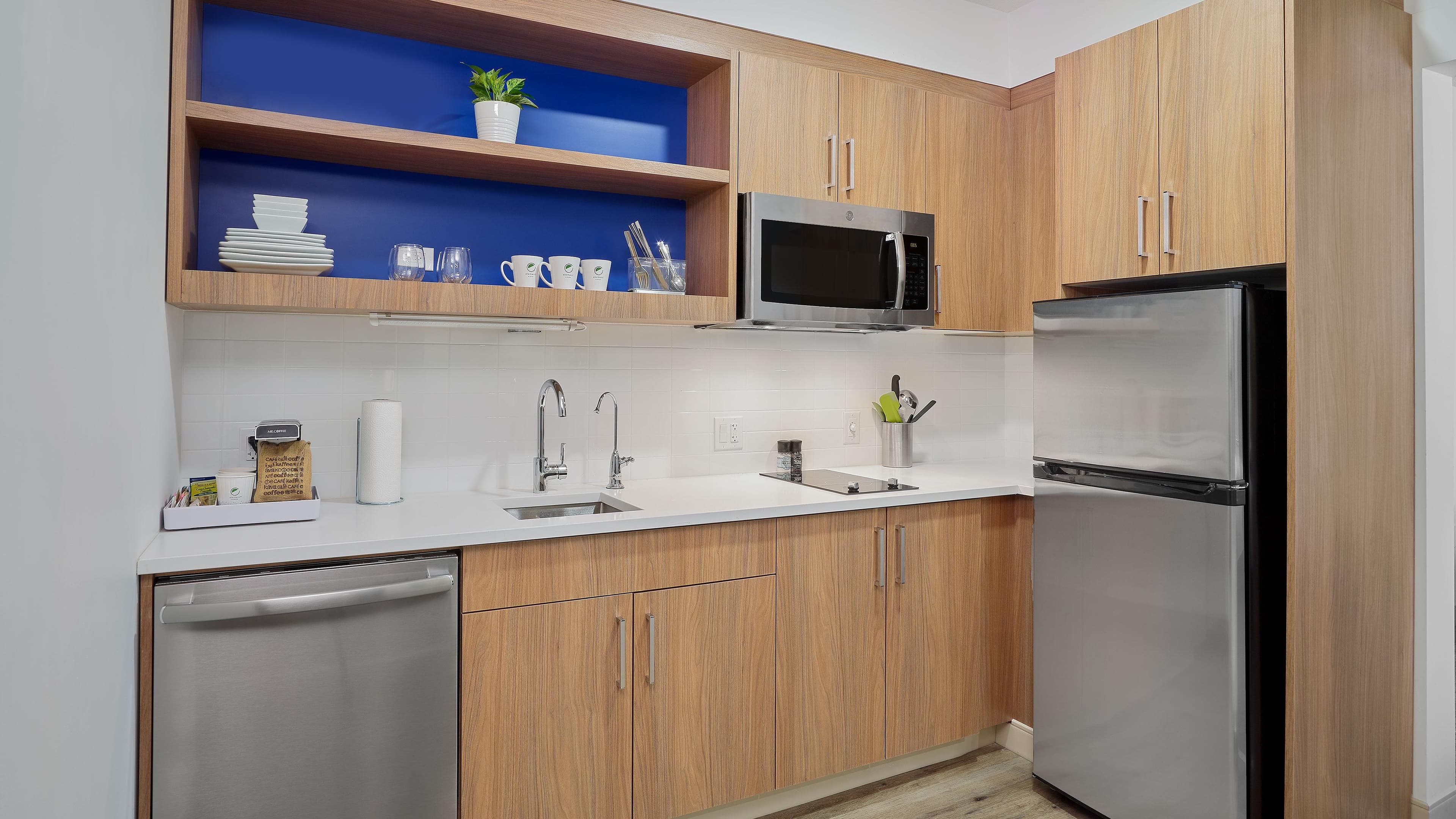 Element Edmonton West - Image 4