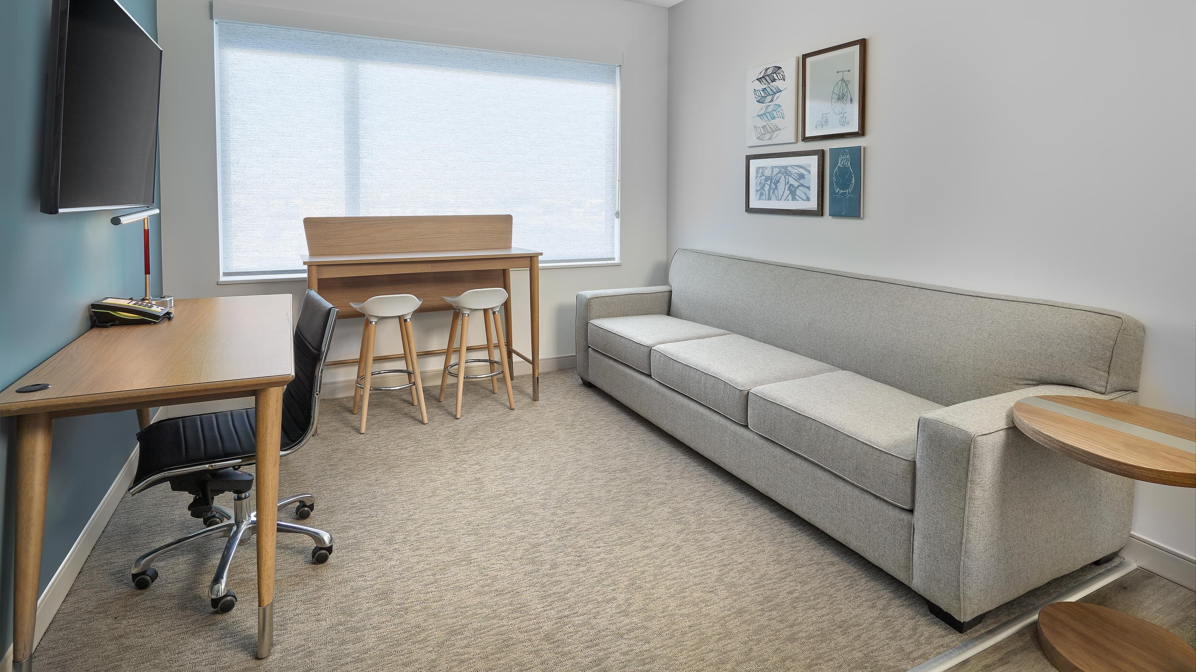 Element Edmonton West - Image 3