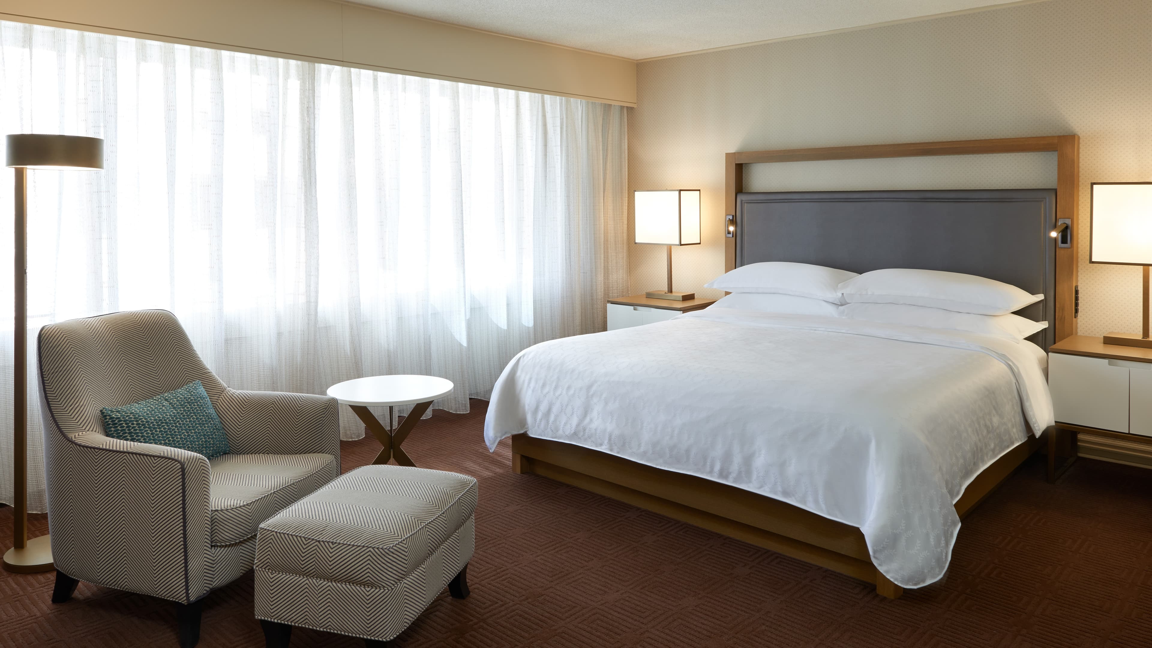 Sheraton Ottawa Hotel - Image 4