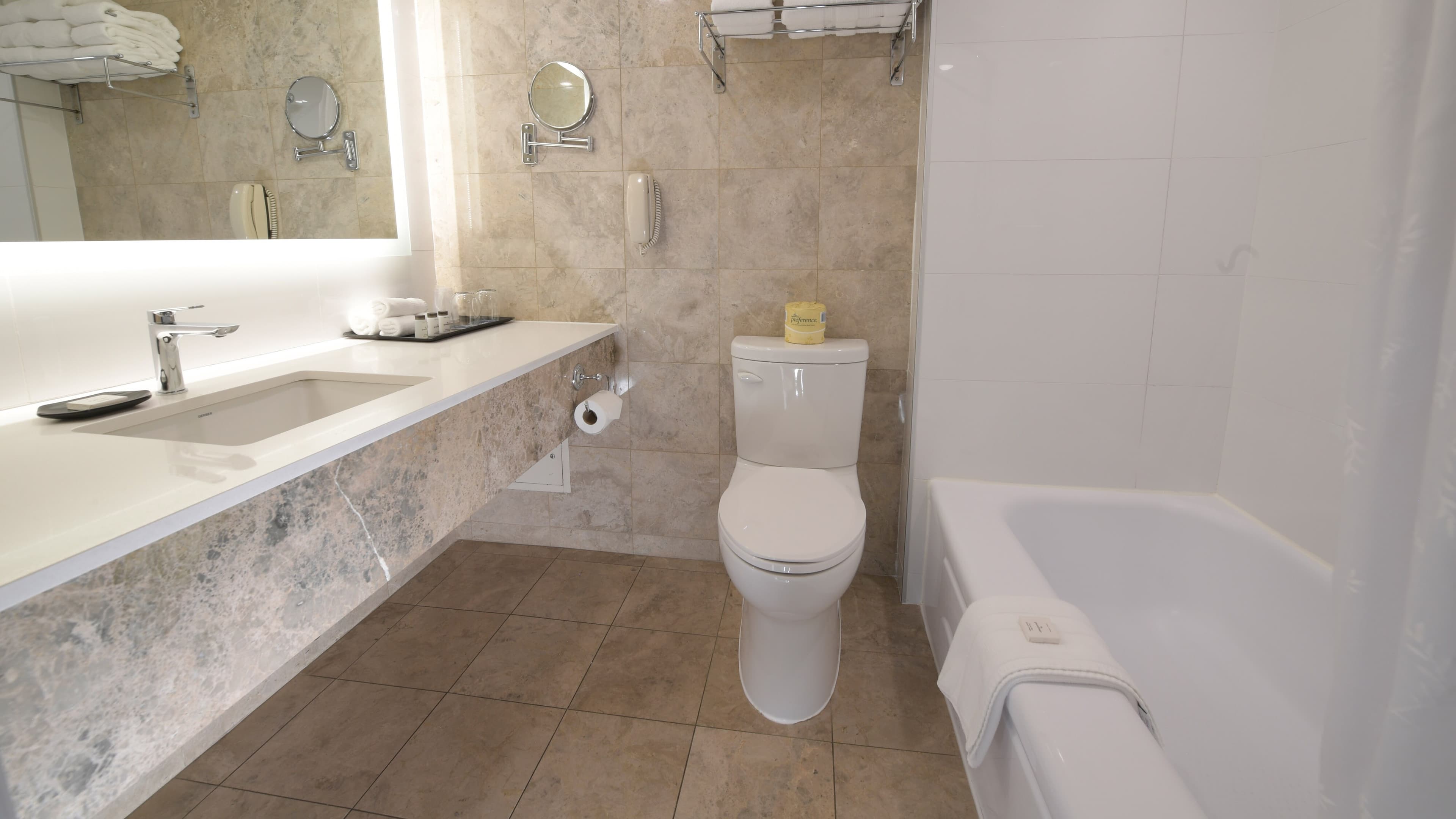 Sheraton Laval Hotel - Image 5