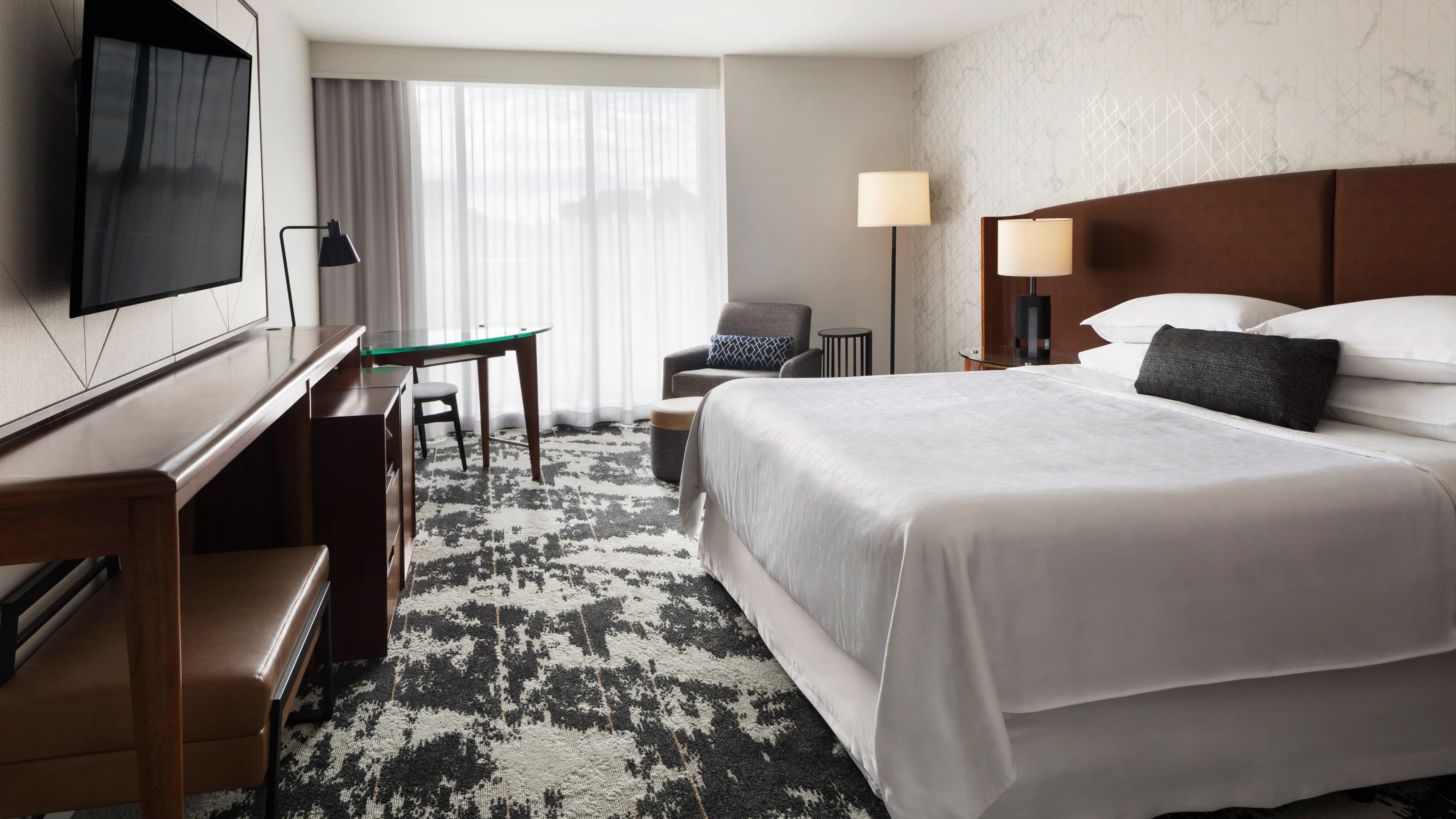 Sheraton Vancouver Airport Hotel - Image 2
