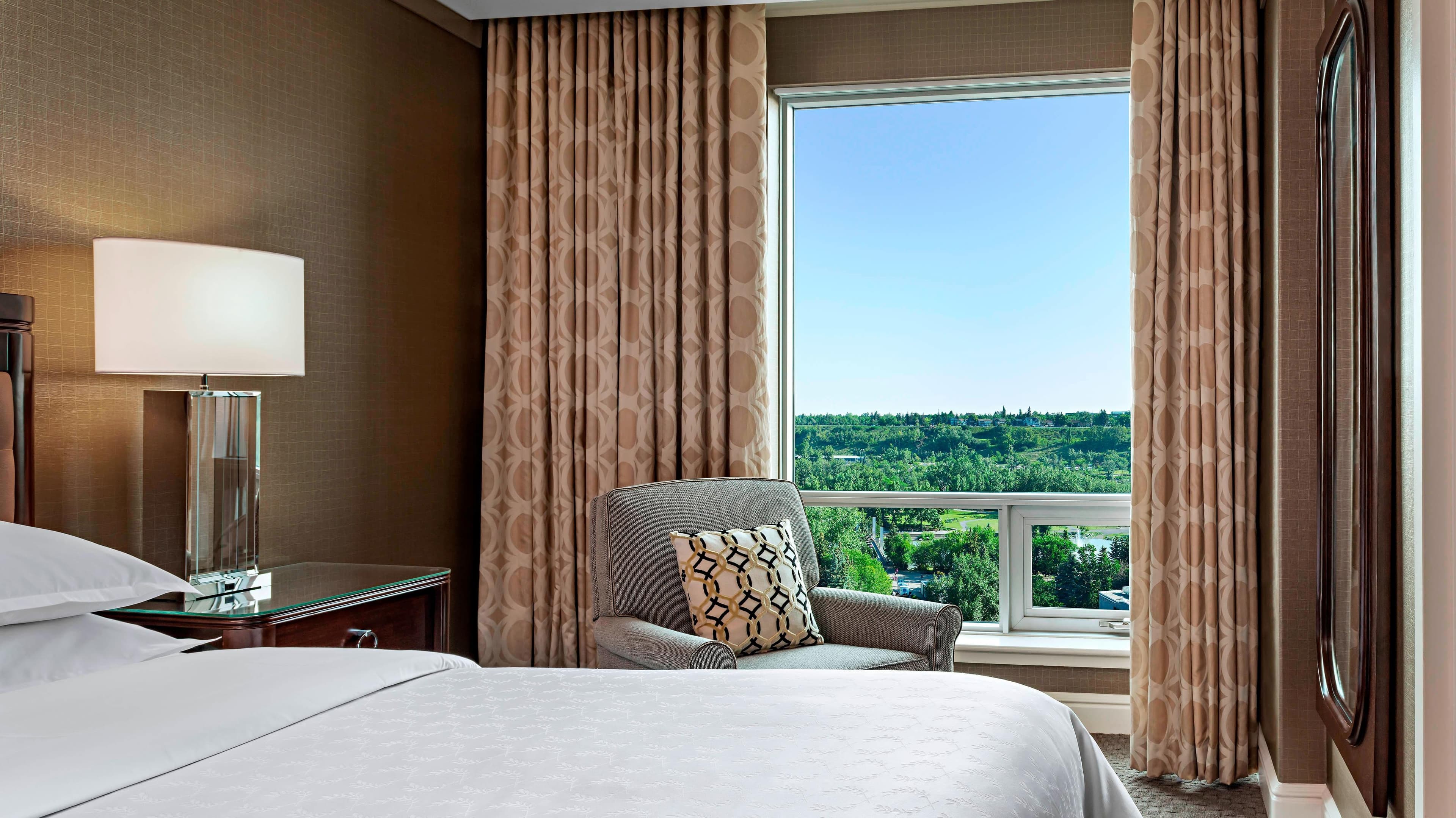 1 Bedroom Suite - Image 3