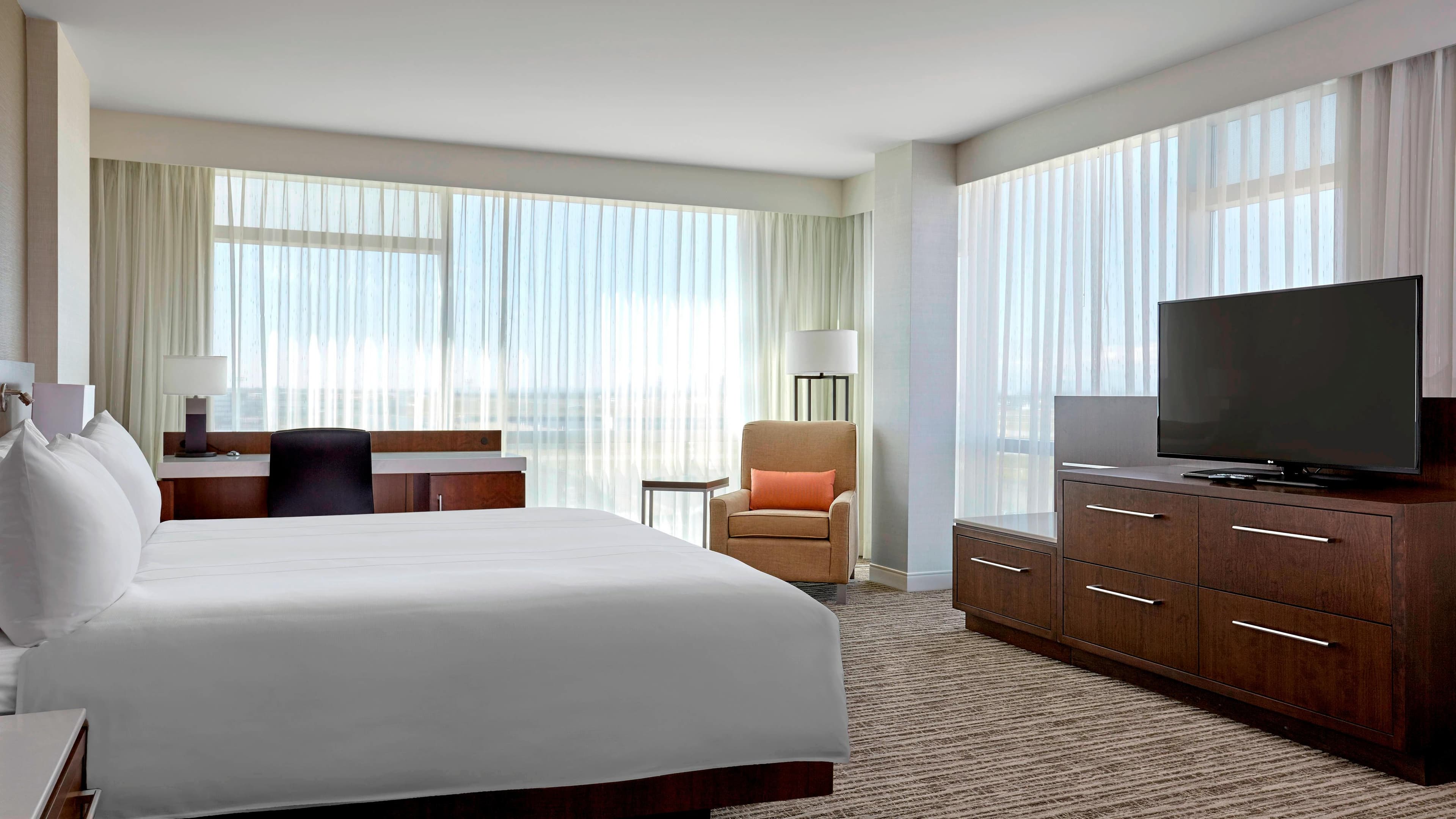 Calgary Airport Marriott In-Terminal Hotel - Image 5