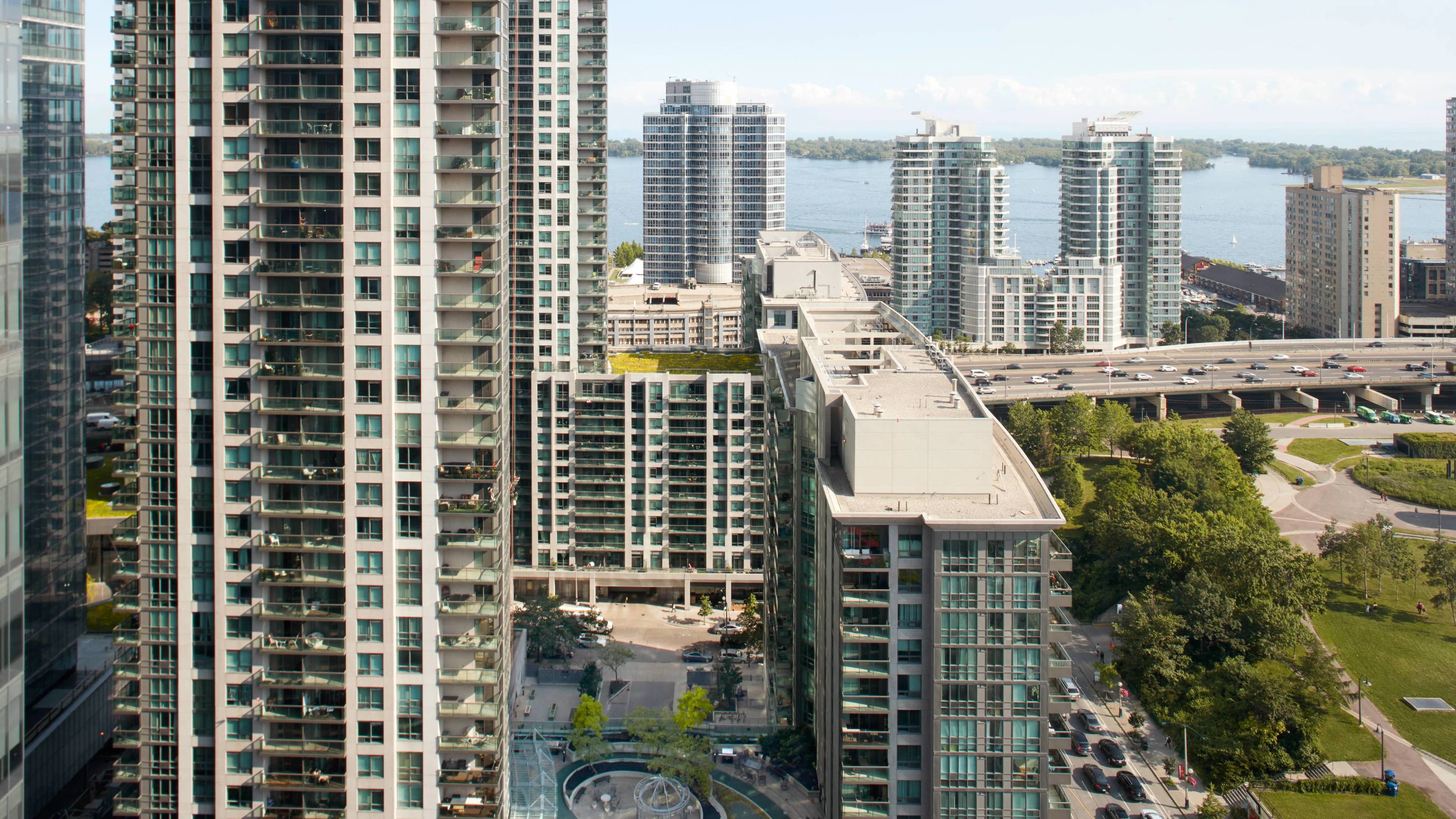 Delta Hotels Toronto - Image 4
