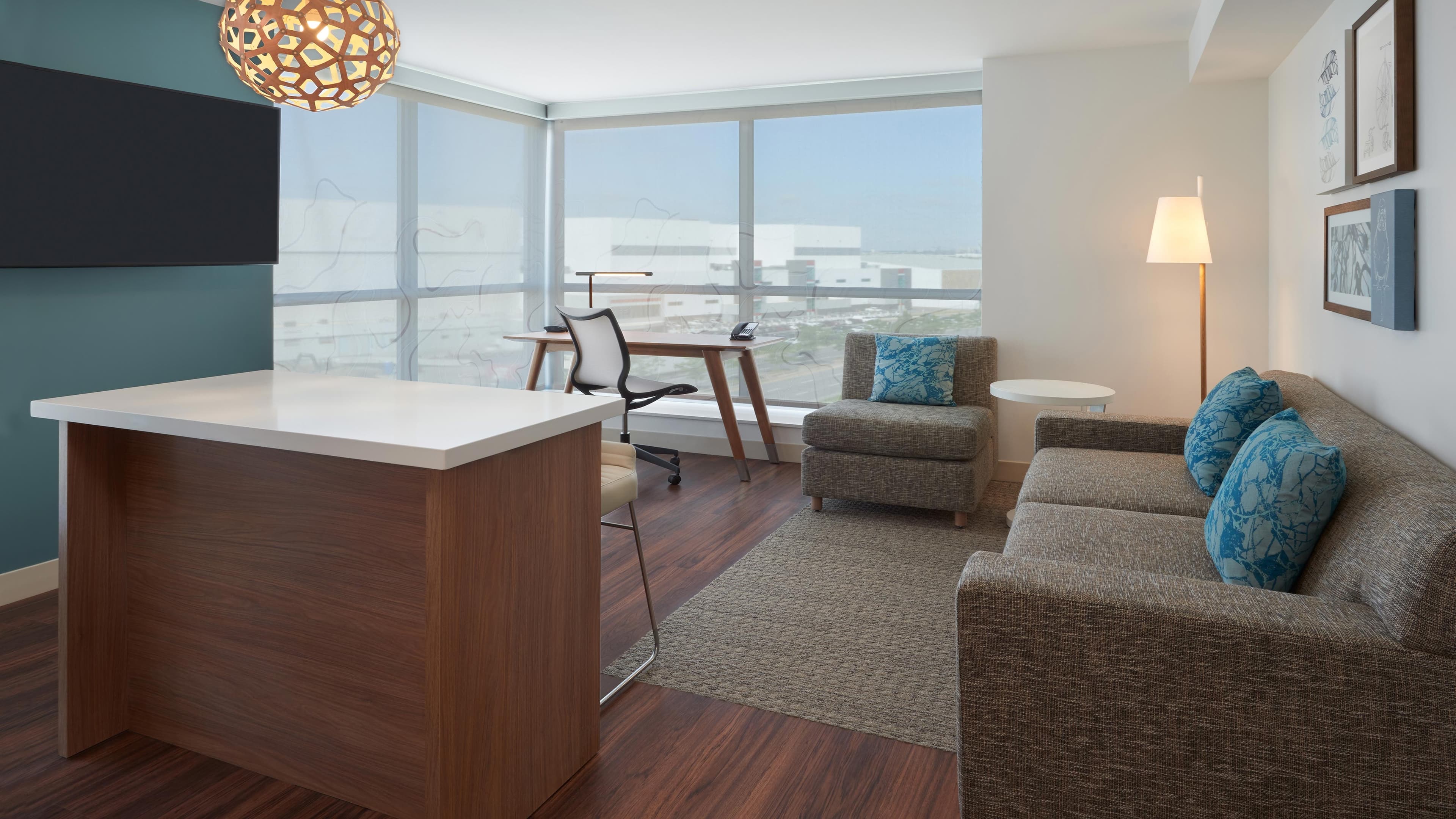 Element Toronto Airport - Image 3