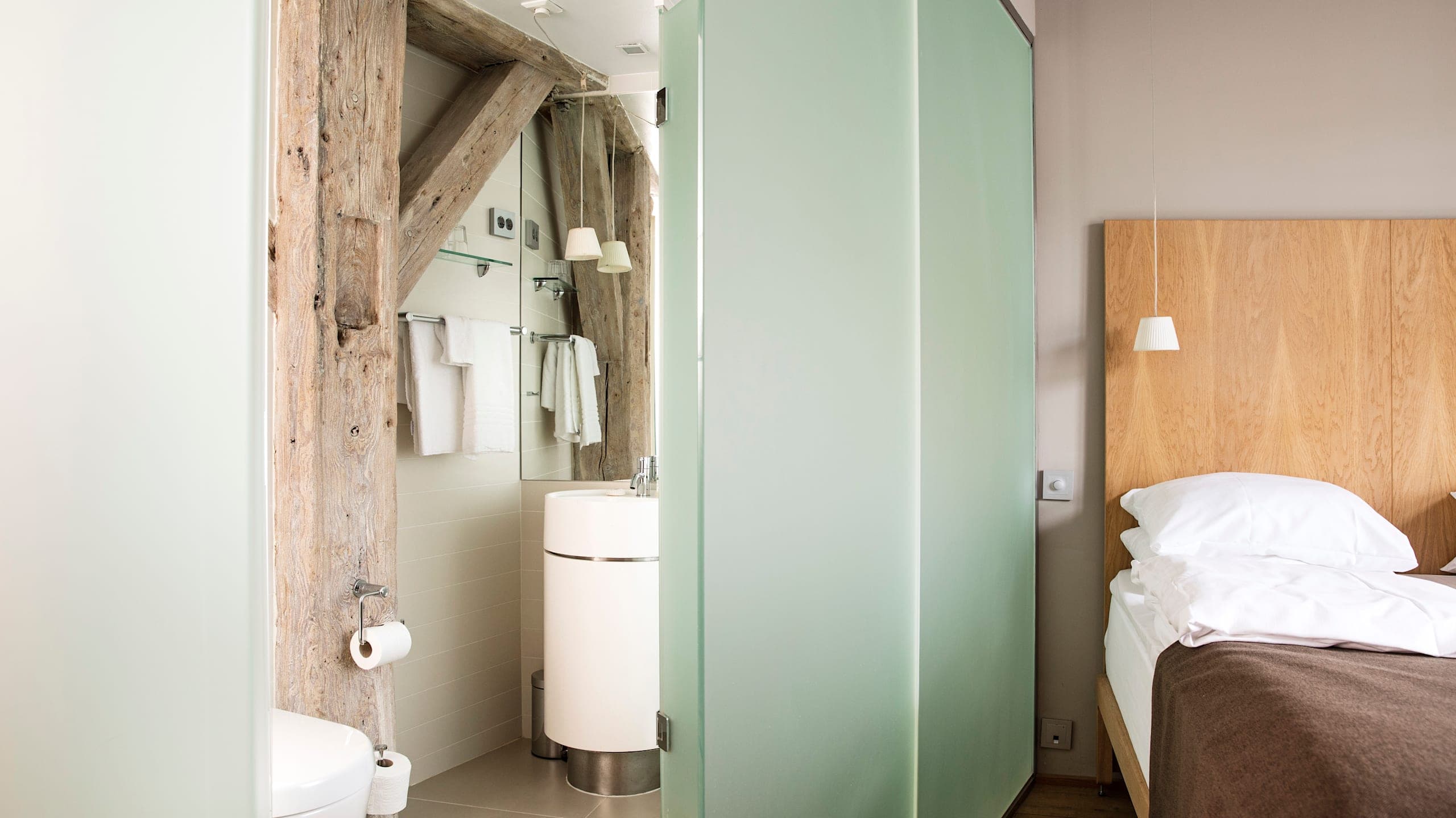 Standard Single - Image 1