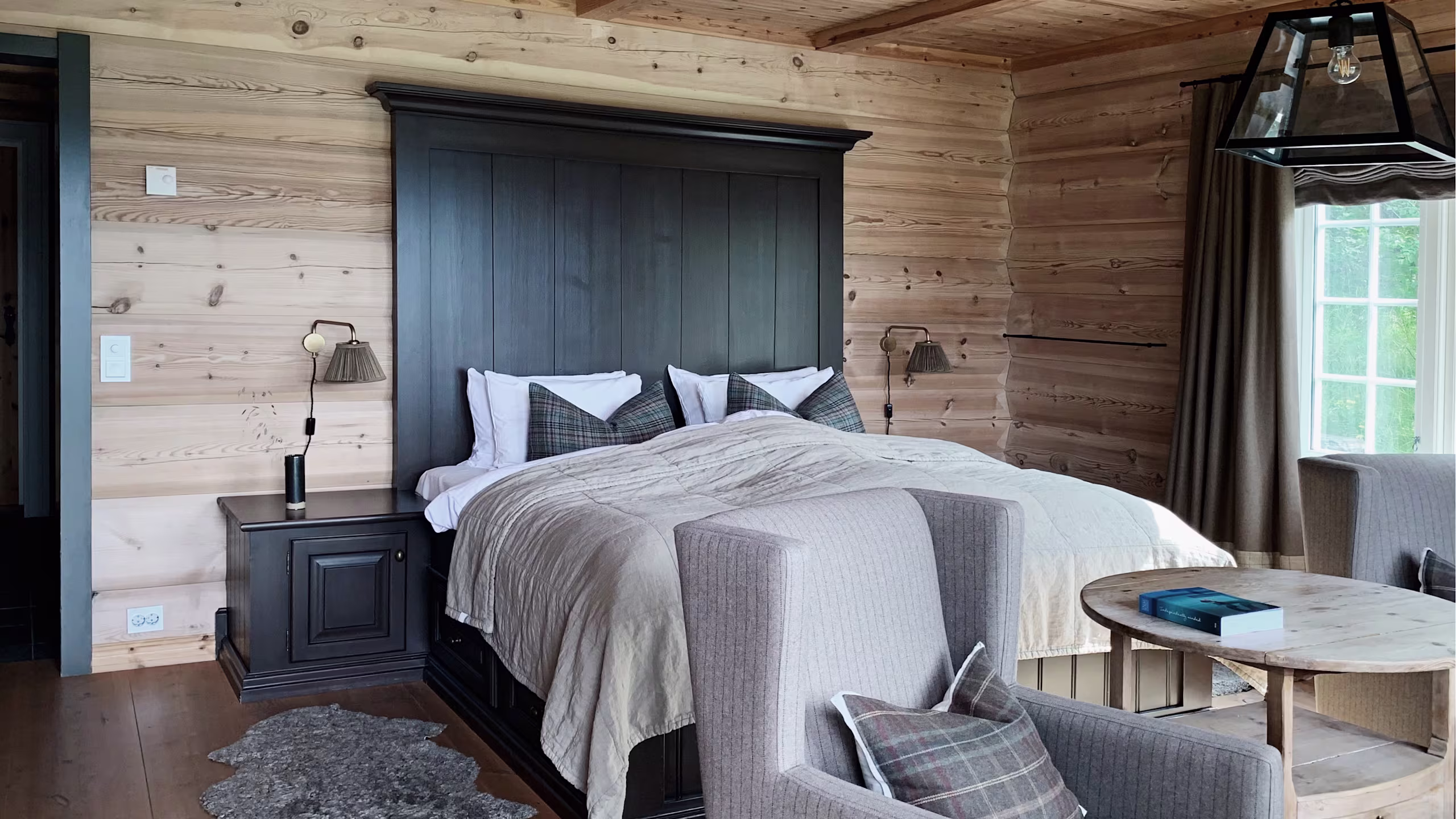 Junior Suite with Fjord View - Image 2