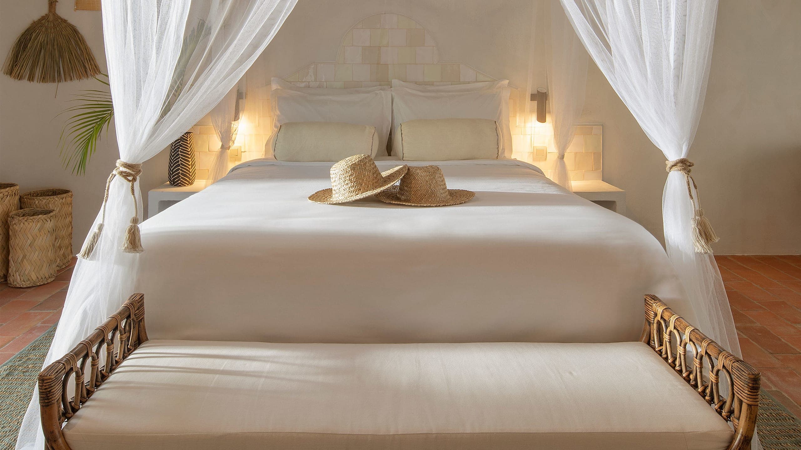 Deluxe Double Room with Bath - Image 2