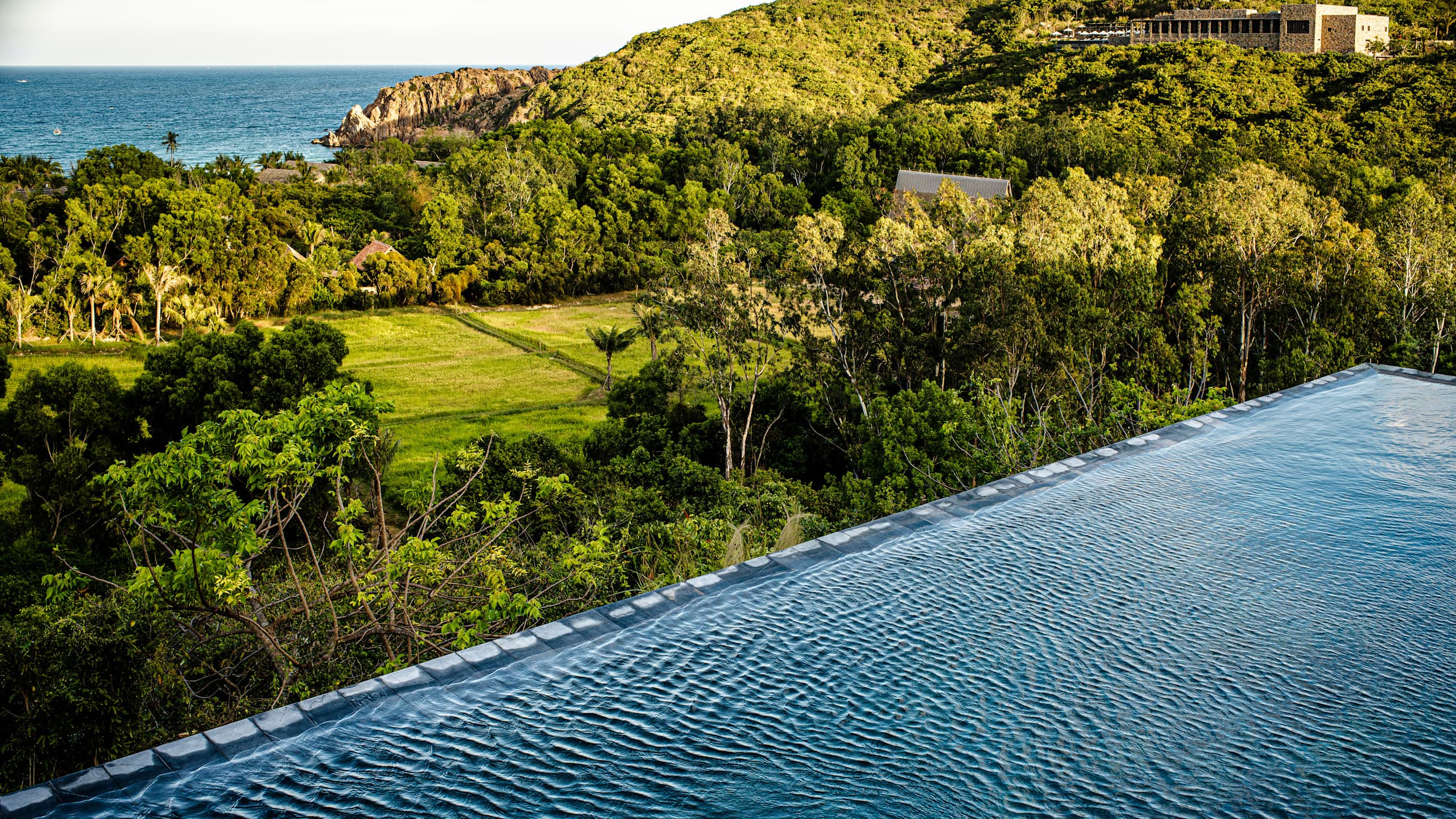 Hill Pool Villa One-Bedroom - Image 1