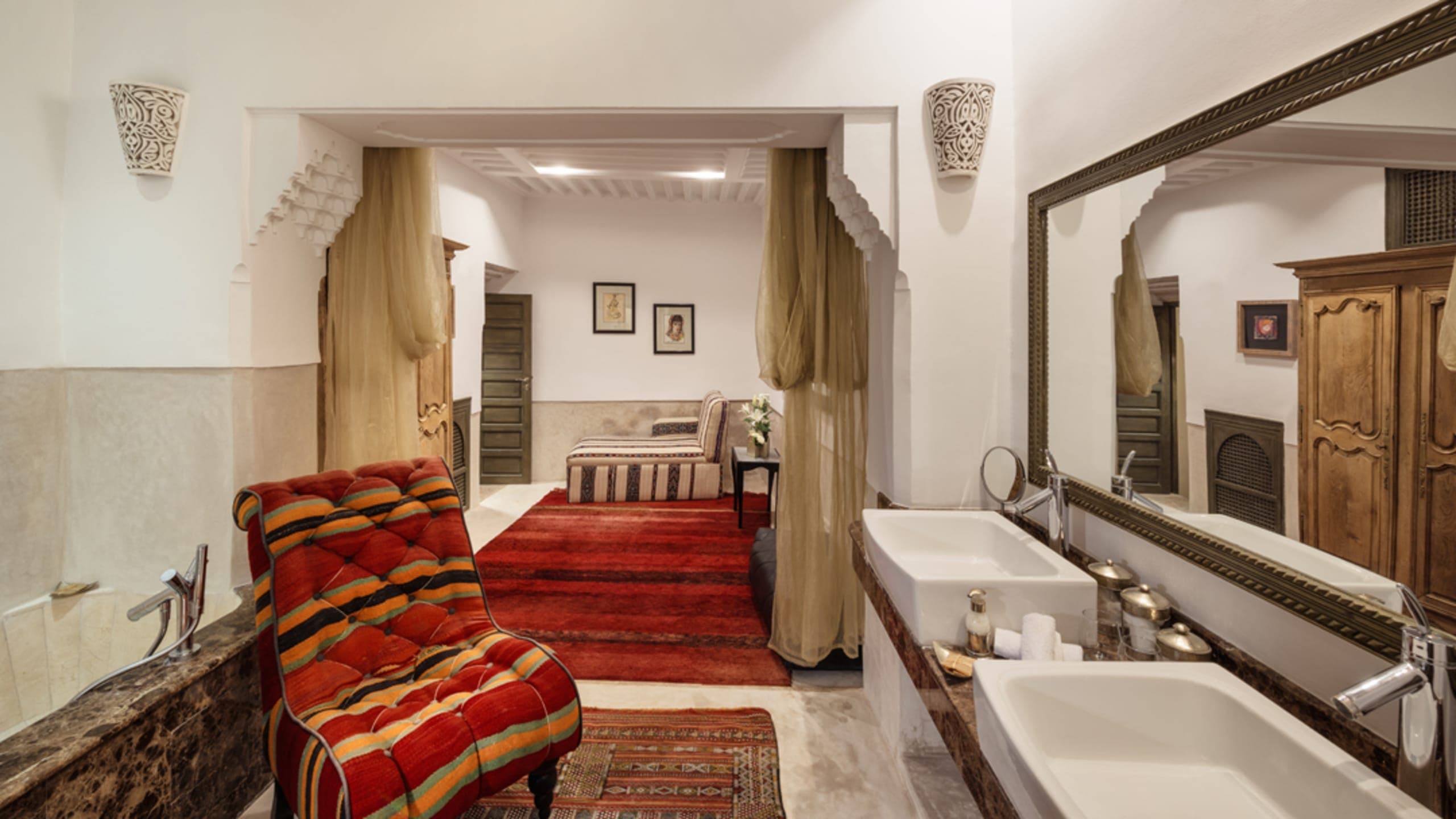 Junior Suite - Image 2