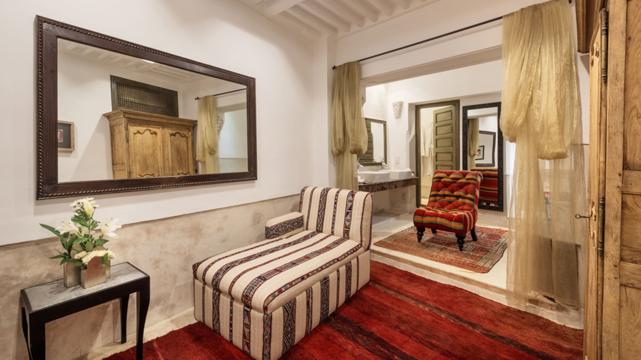 Junior Suite - Image 1