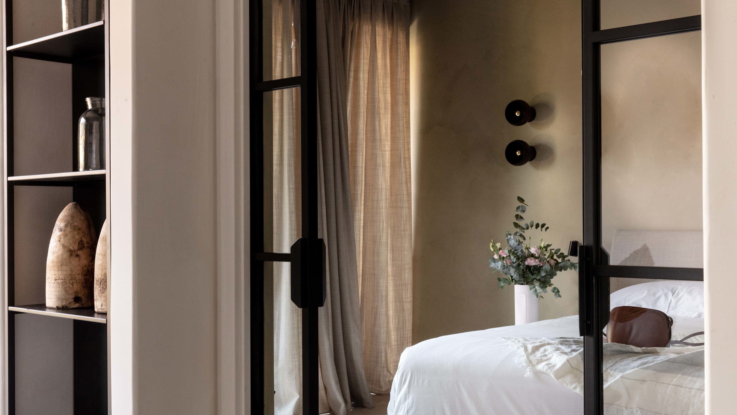 Laqua by the Lake - Image 3