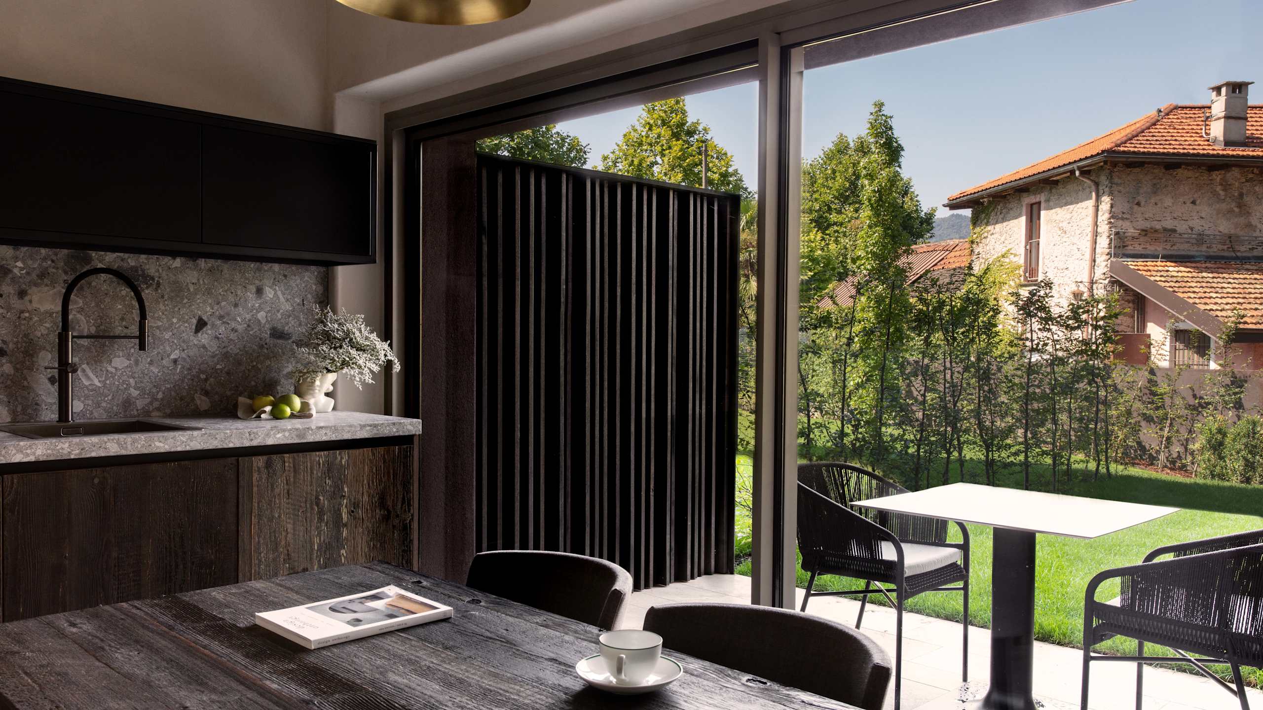 Laqua by the Lake - Image 2