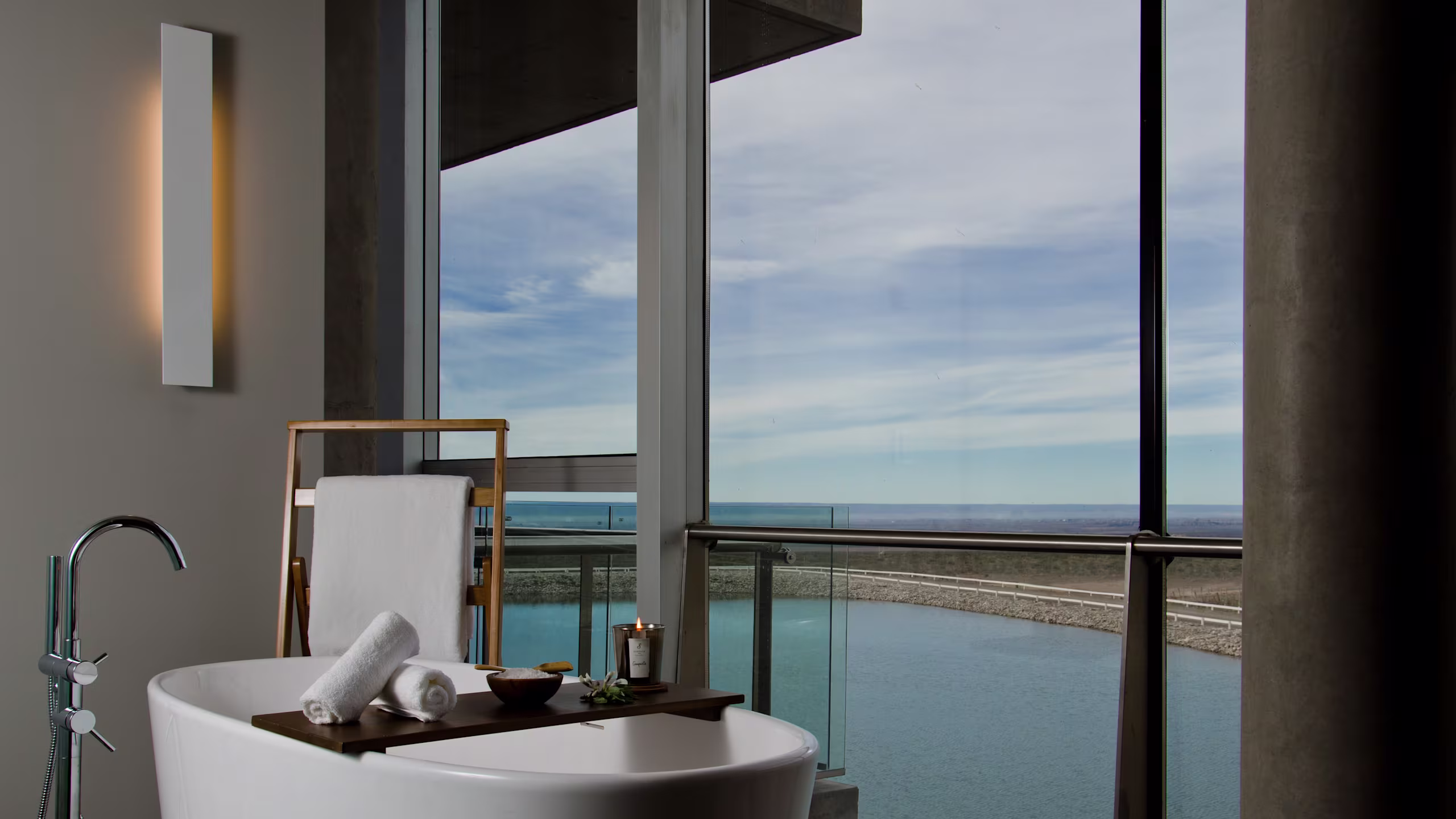 Laguna Suite - Image 2