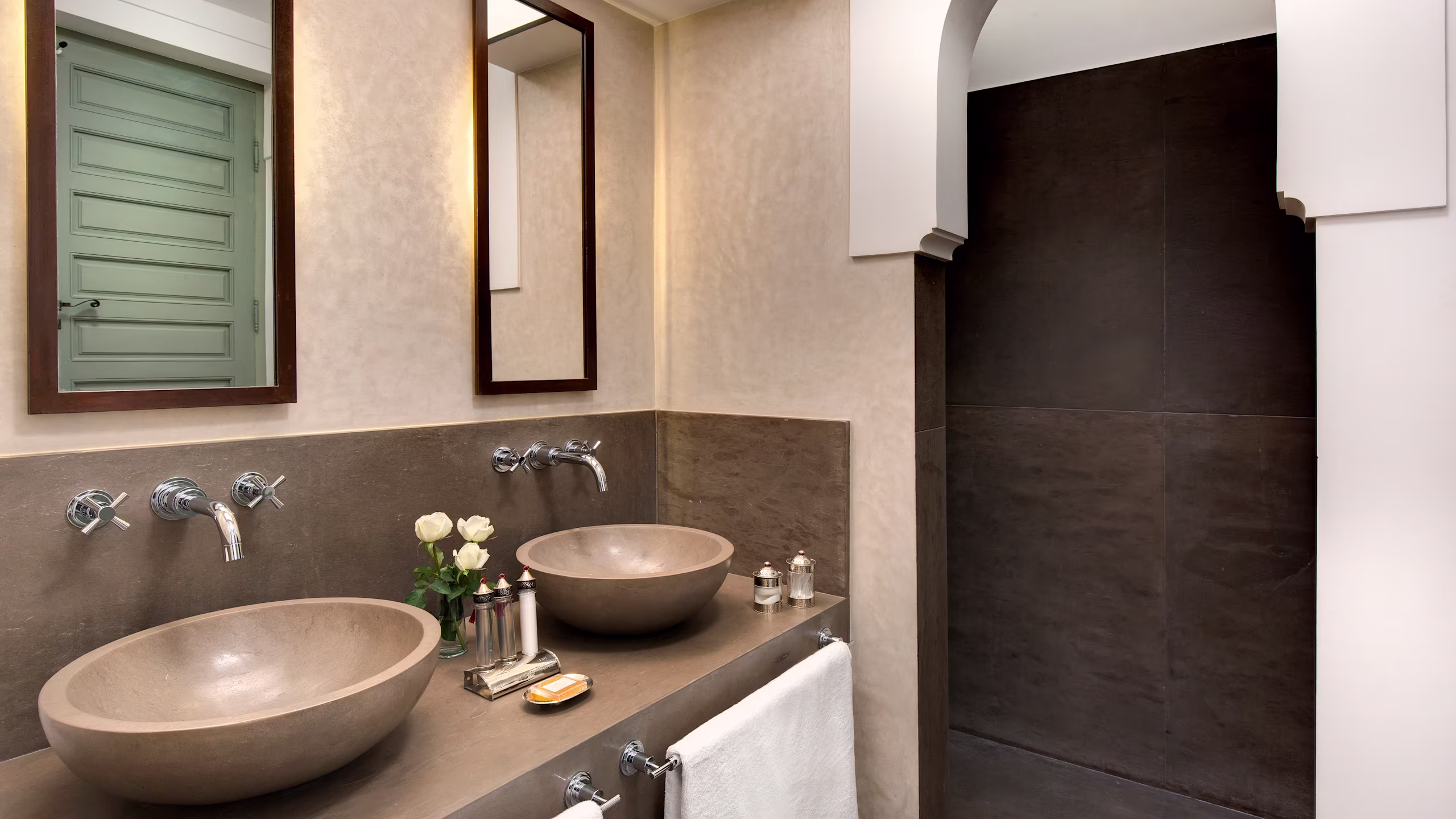 Riad Antara - Image 3
