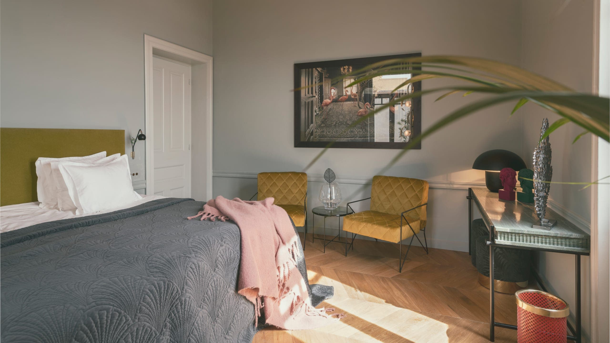 Oasis Suite - Image 1