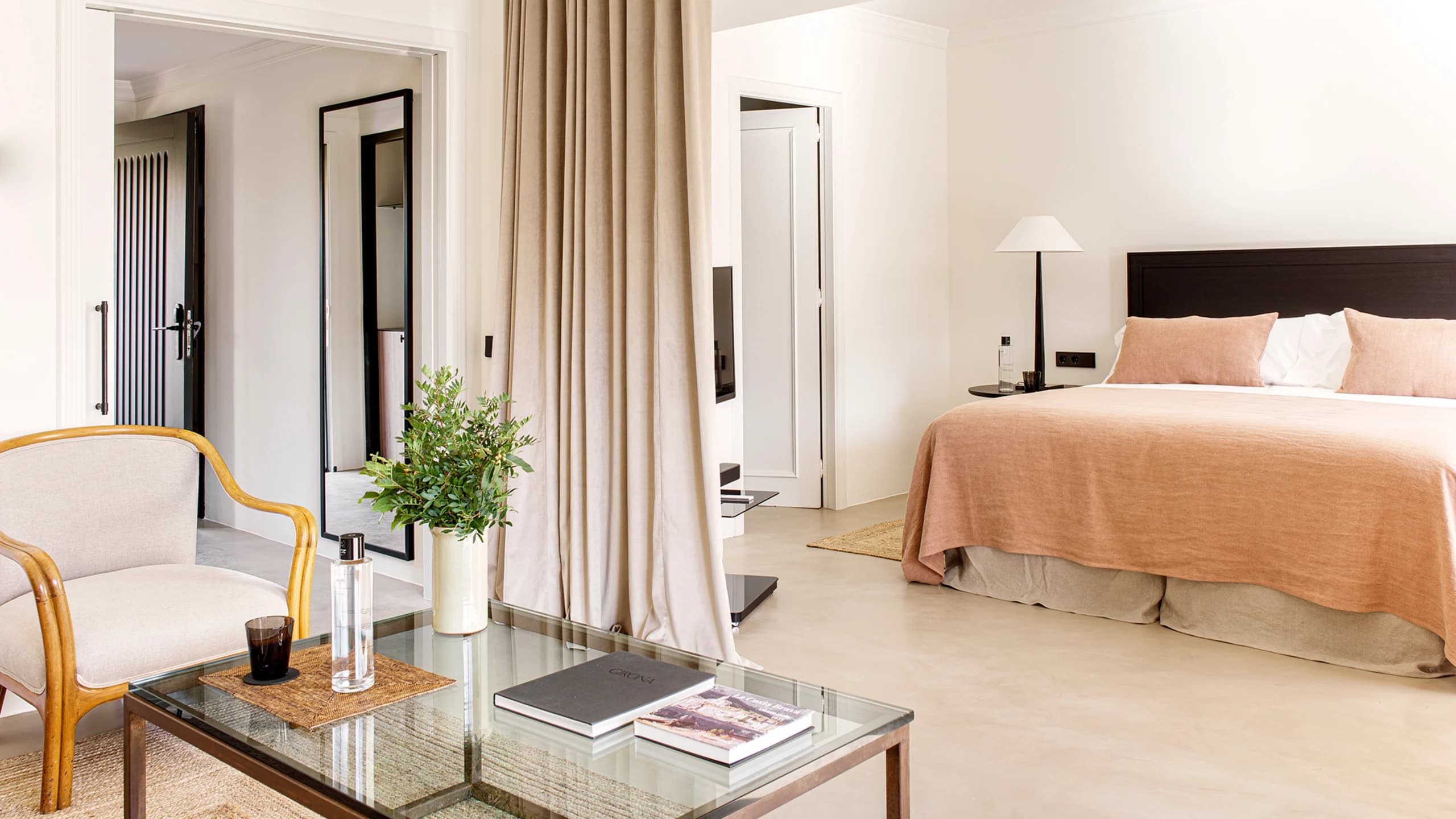 Pool Suite - Image 2