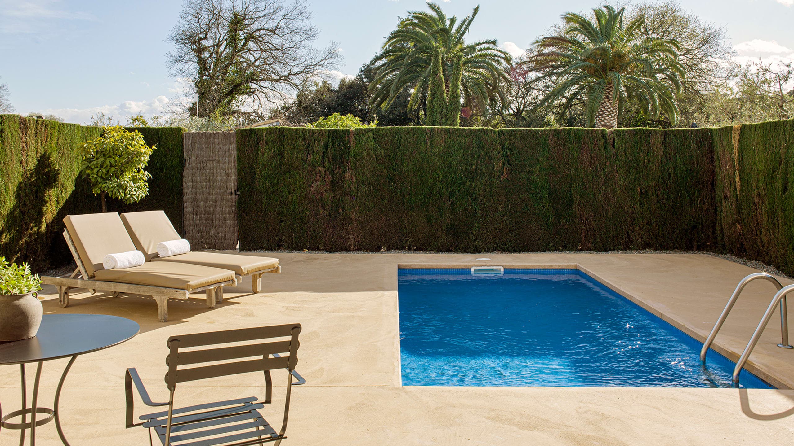 Pool Suite - Image 1
