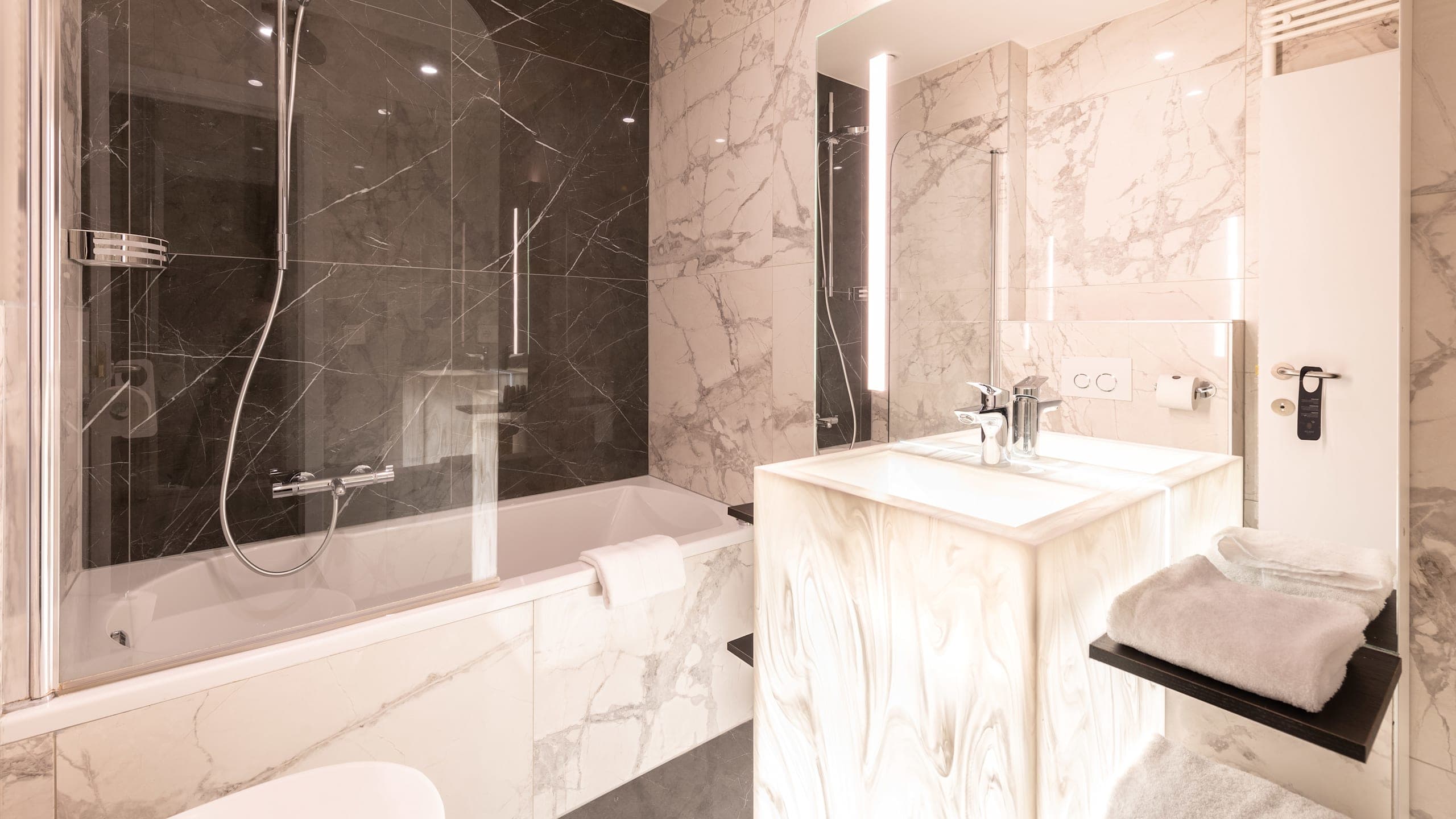 Sablon Junior Suite - Image 2