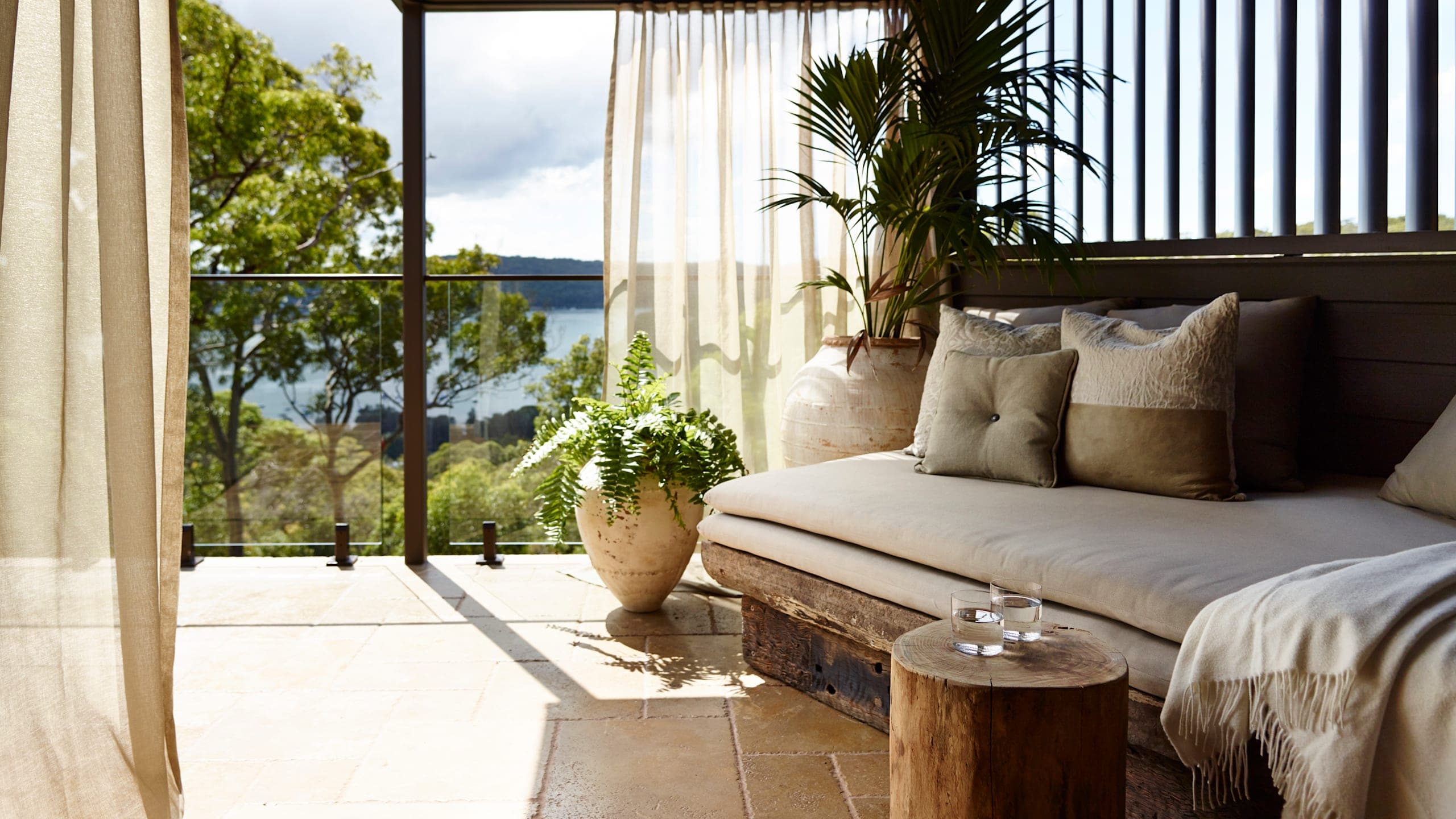 Pretty Beach House - Image 3