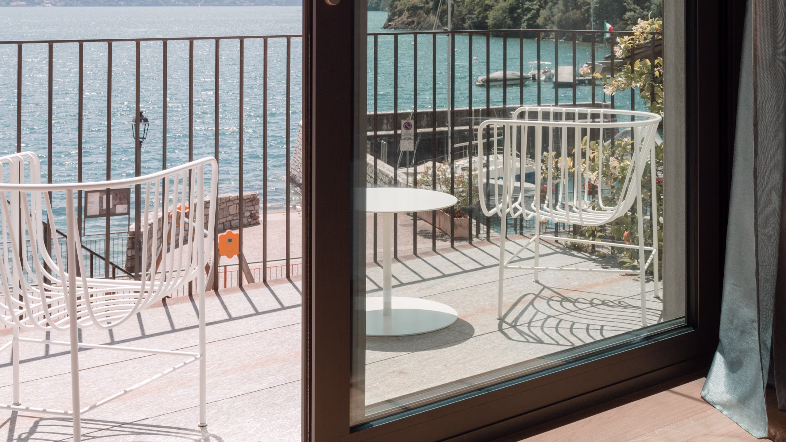 Deluxe Double with a Terrace and Lake View - Image 2