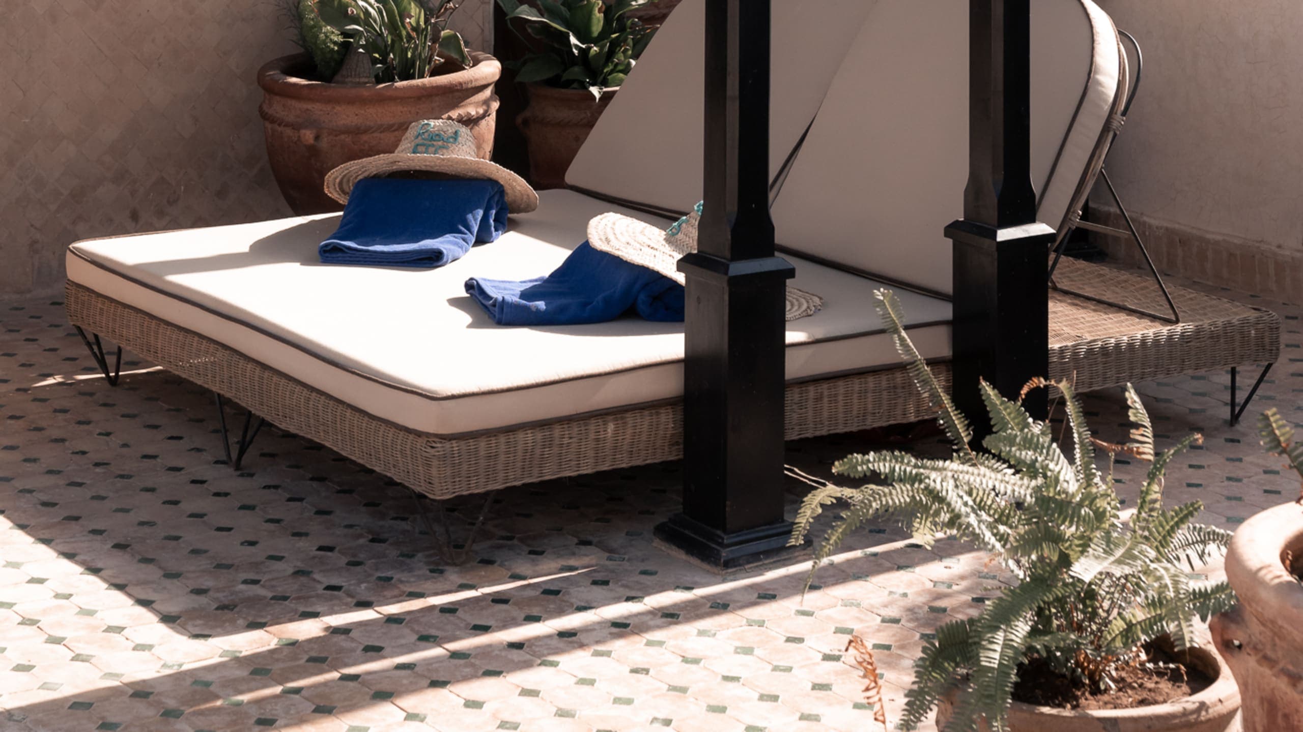 Deluxe Superior Room - Image 9